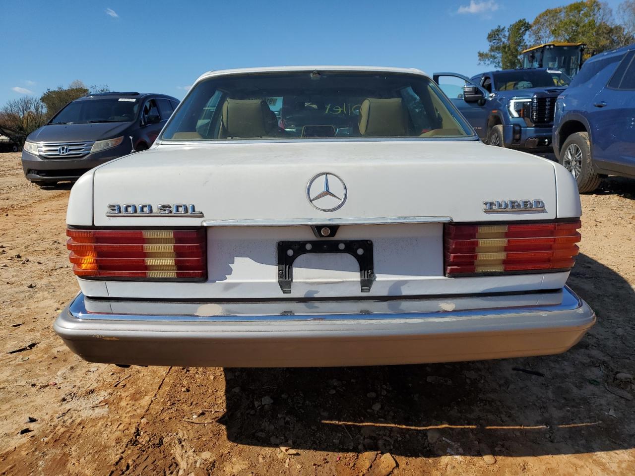 1987 Mercedes-benz 300 Sdl White vin: WDBCB25D7HA312660