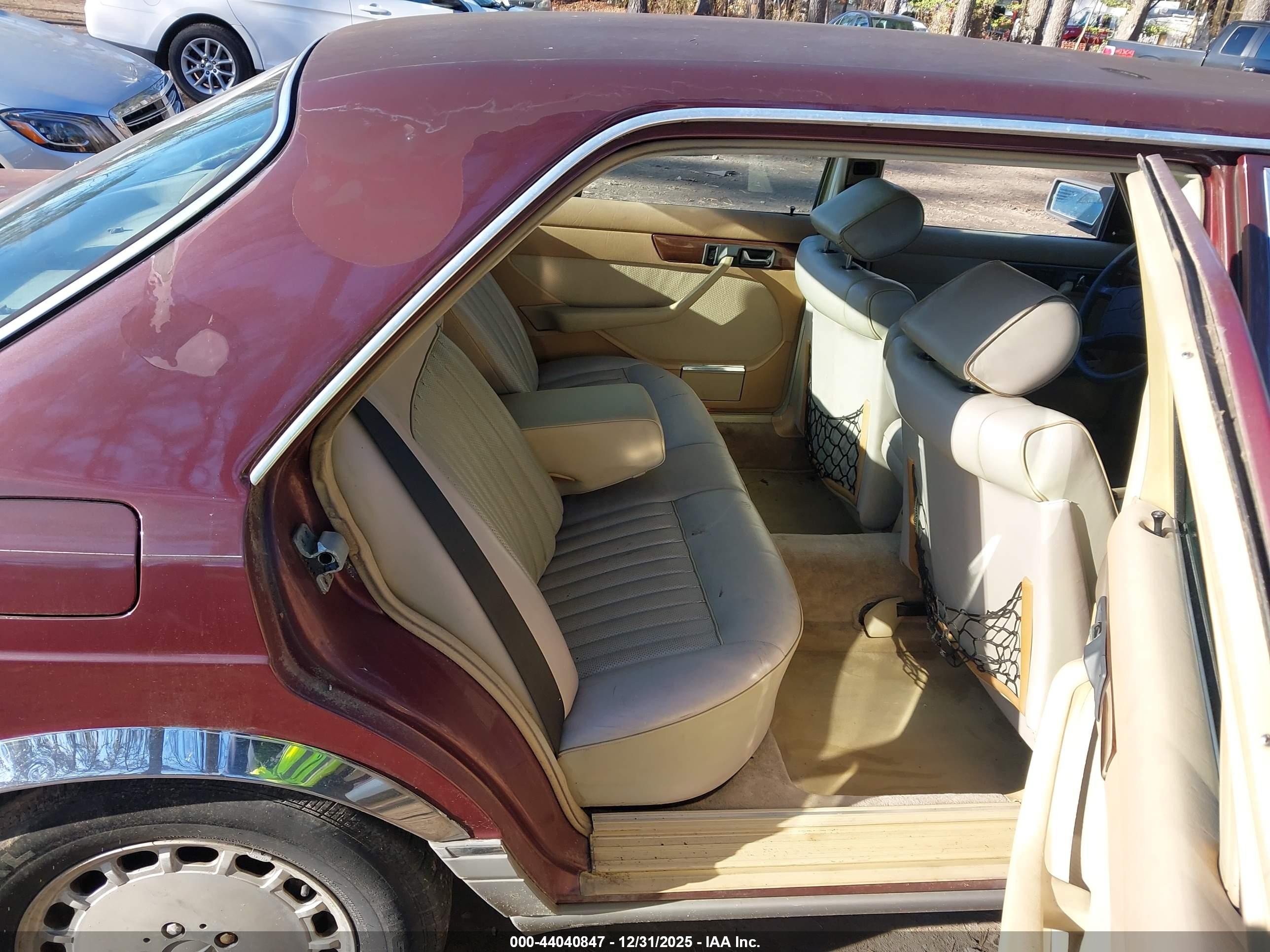 1987 Mercedes-benz 300 Sdl Бордовый vin: WDBCB25D7HA338076