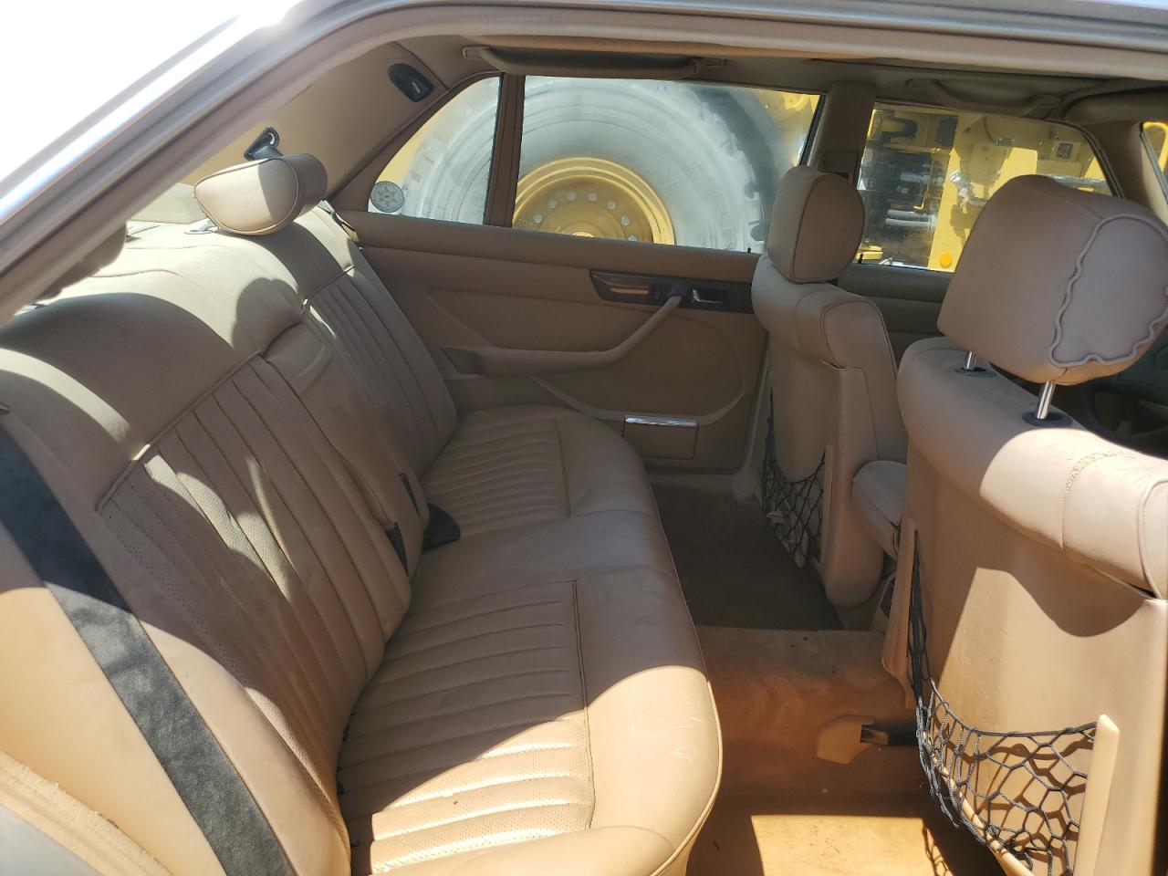 1986 Mercedes-benz 300 Sdl Gold vin: WDBCB25D8GA238874