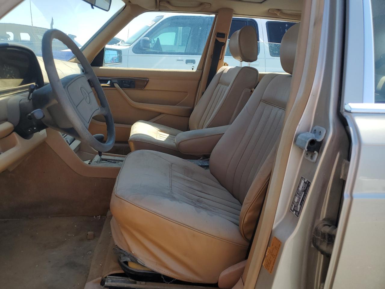 1986 Mercedes-benz 300 Sdl Gold vin: WDBCB25D8GA238874
