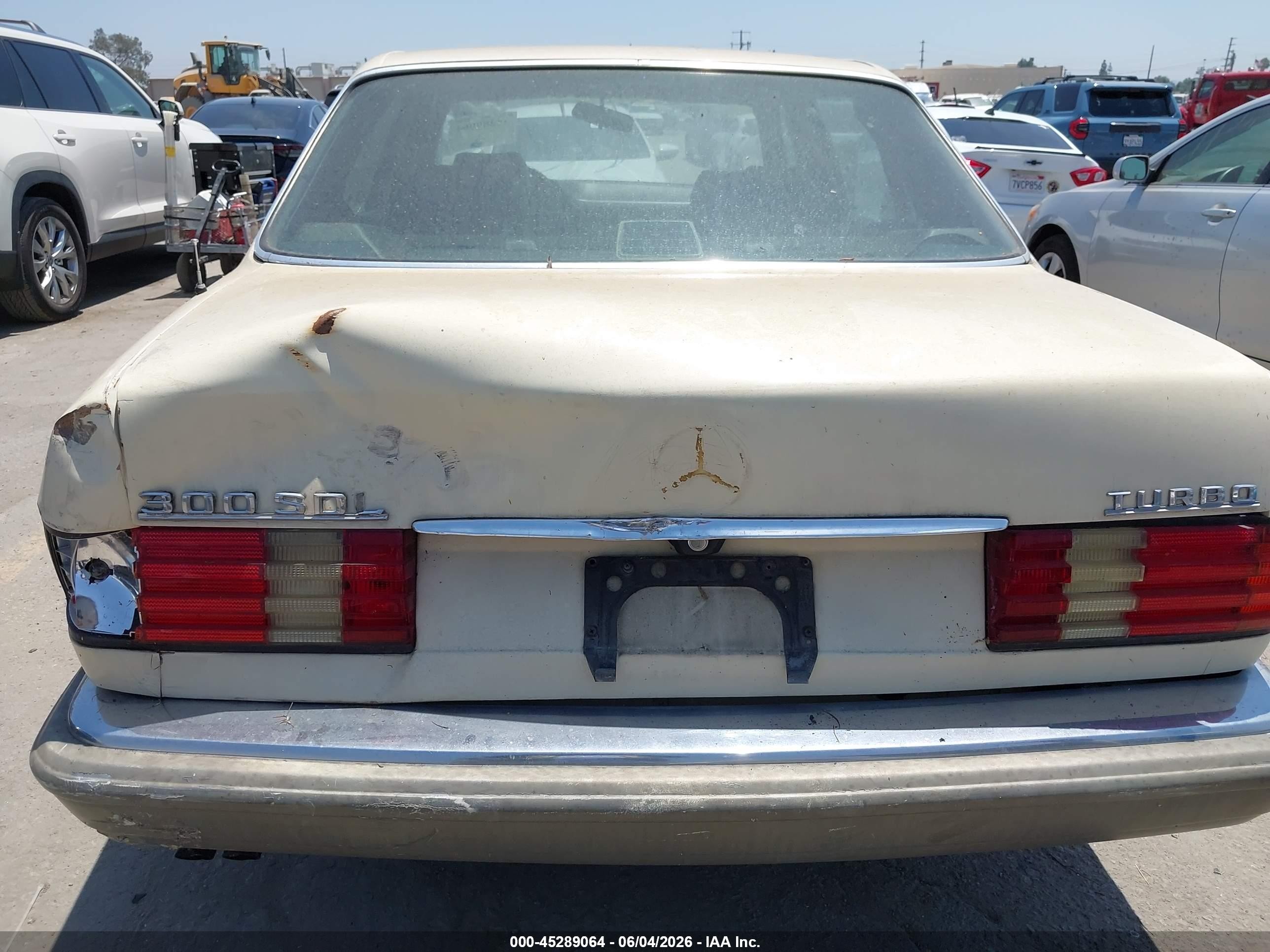 1987 Mercedes-benz 300 Sdl Кремовый vin: WDBCB25D8HA327376