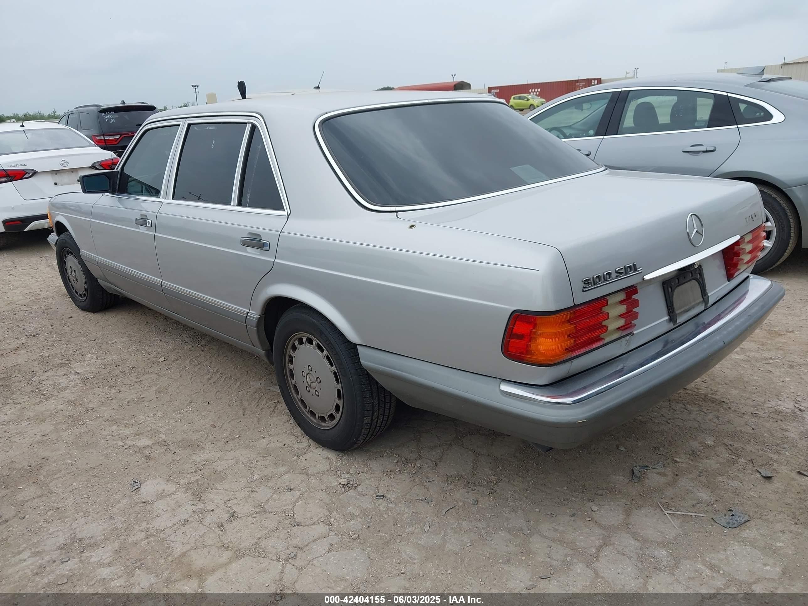 1986 Mercedes-benz 300 Sdl Silver vin: WDBCB25D9GA238866