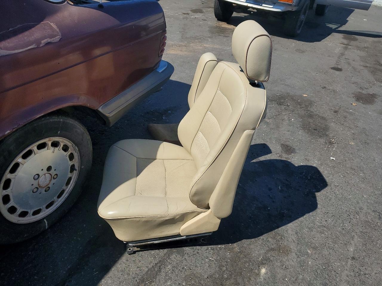 1986 Mercedes-benz 300 Sdl Maroon vin: WDBCB25D9GA277263