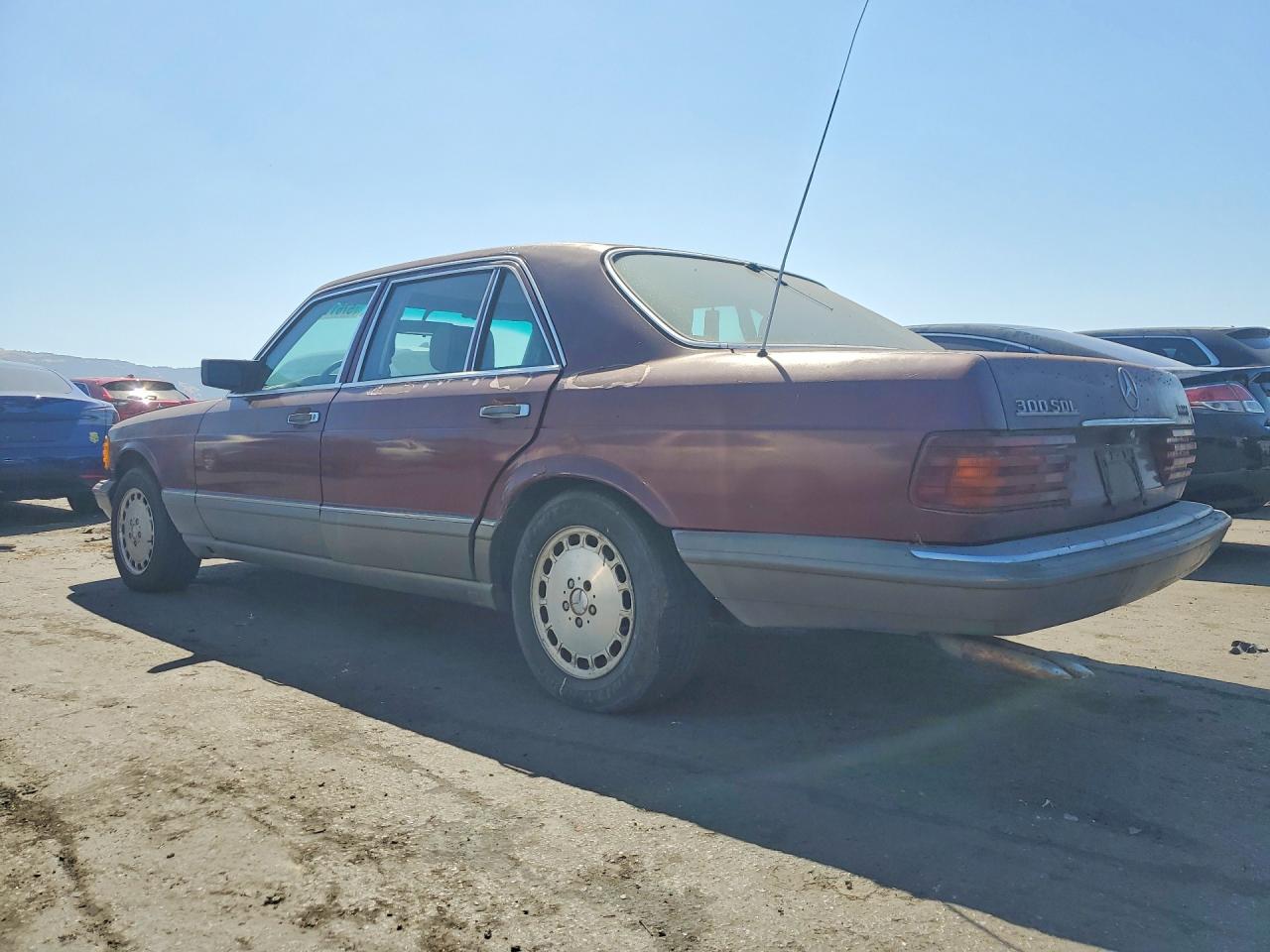1986 Mercedes-benz 300 Sdl Maroon vin: WDBCB25D9GA277263