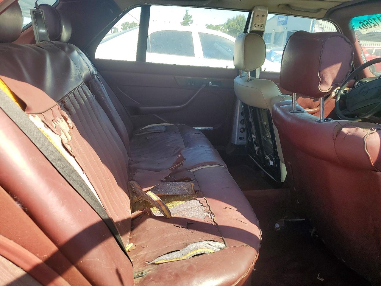 1986 Mercedes-benz 300 Sdl Maroon vin: WDBCB25D9GA277263