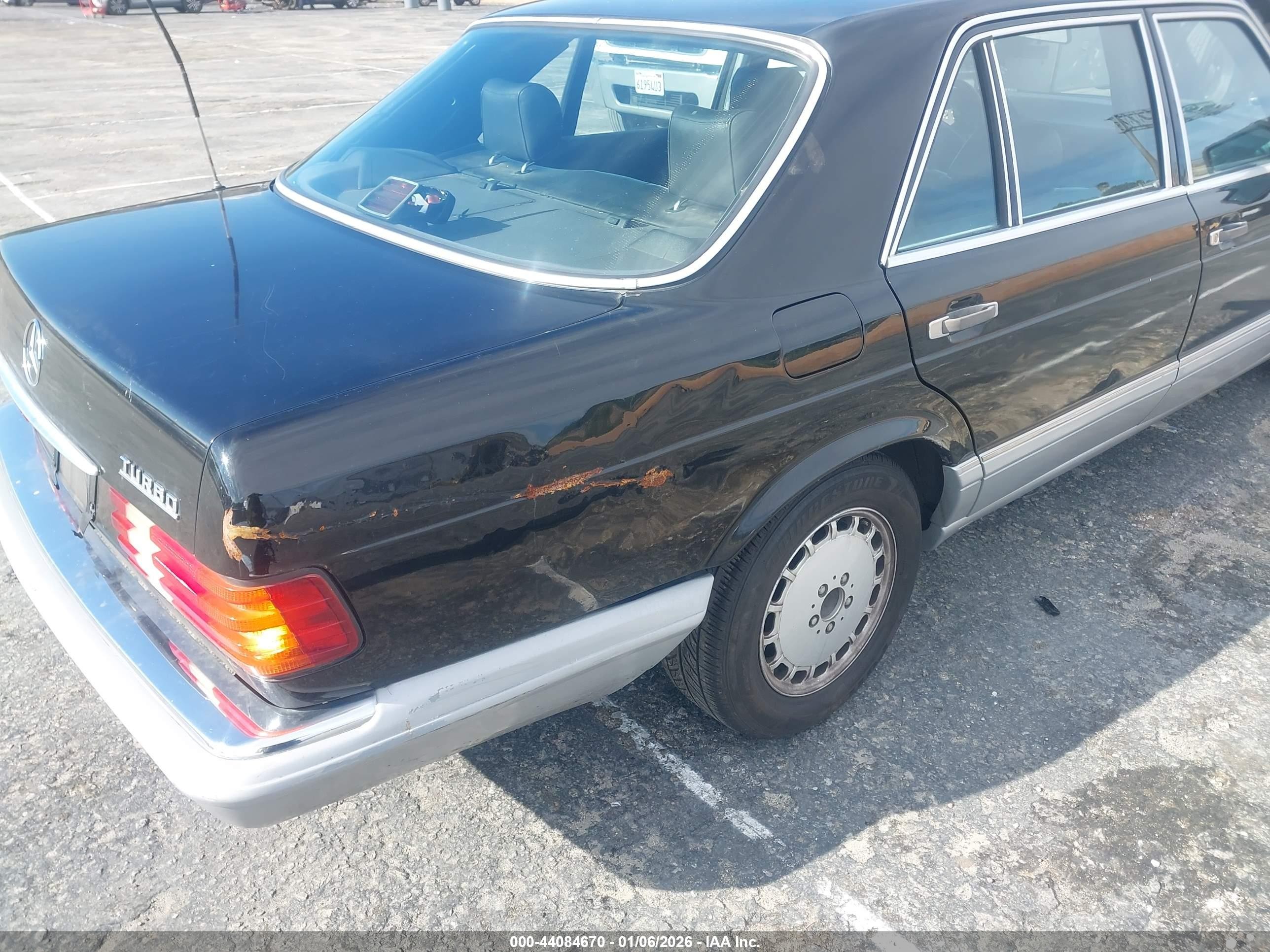 1987 Mercedes-benz 300 Sdl Черный vin: WDBCB25D9HA321294