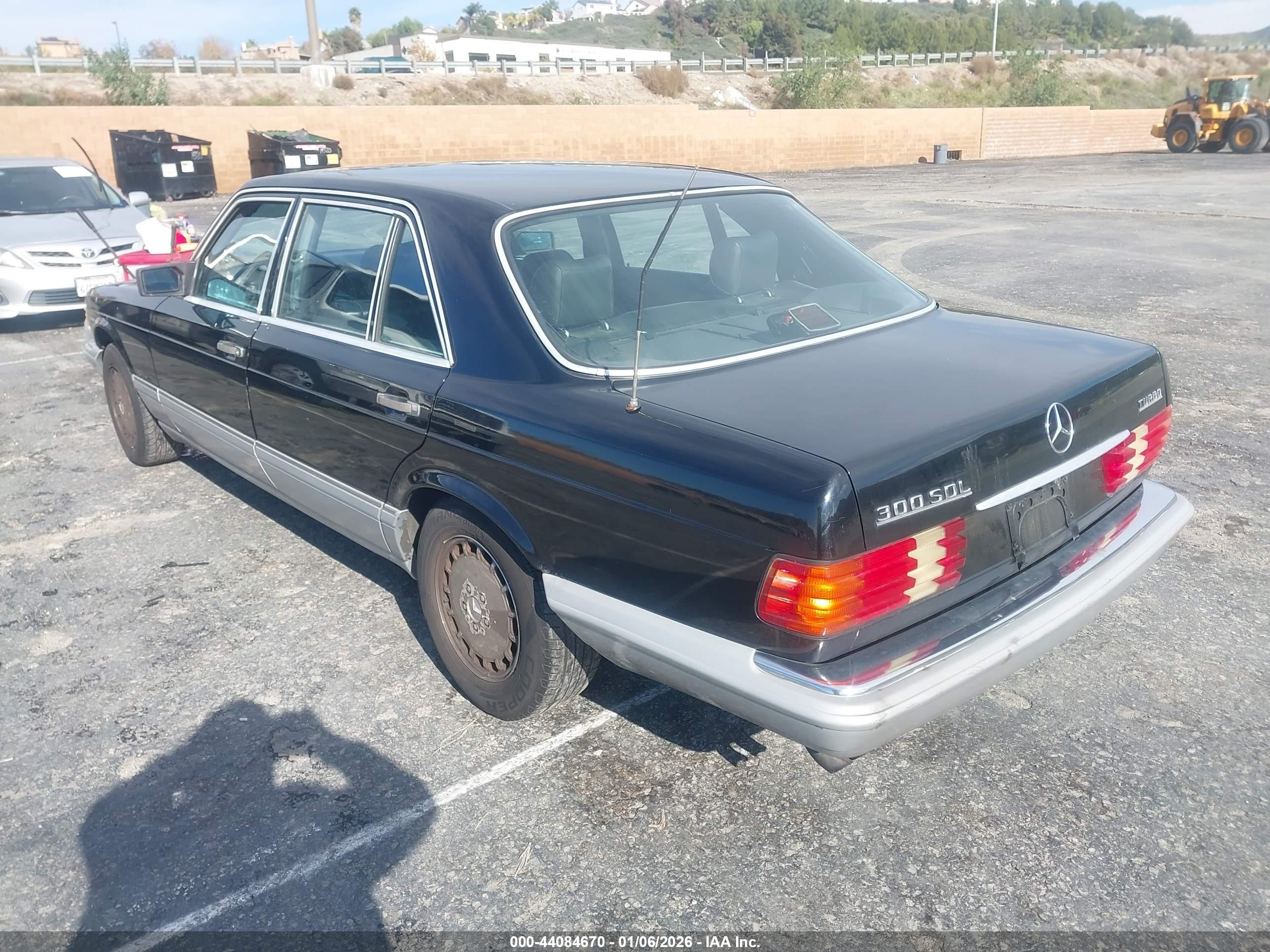 1987 Mercedes-benz 300 Sdl Черный vin: WDBCB25D9HA321294