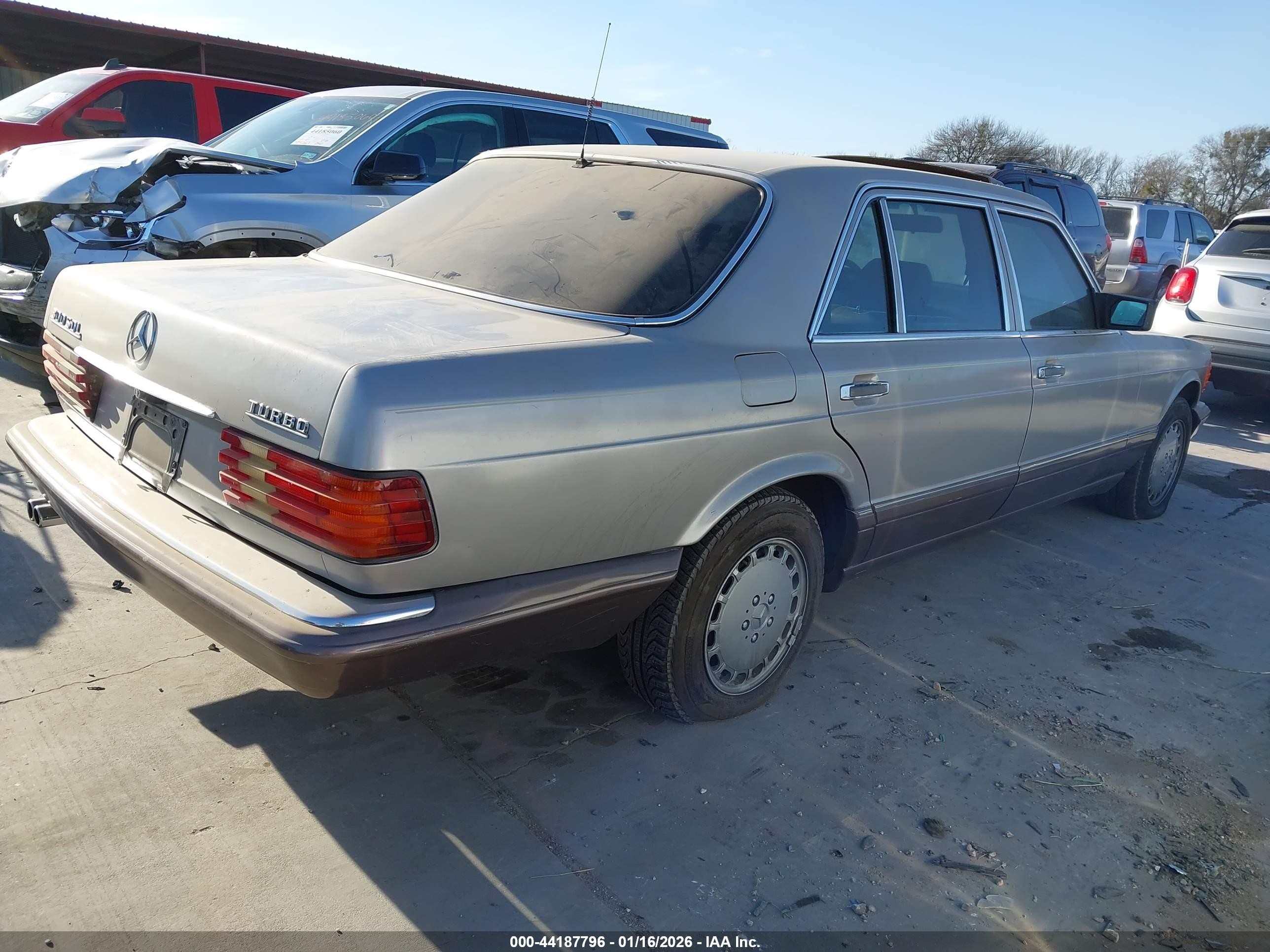 1987 Mercedes-benz 300 Sdl Beige vin: WDBCB25DXHA320073