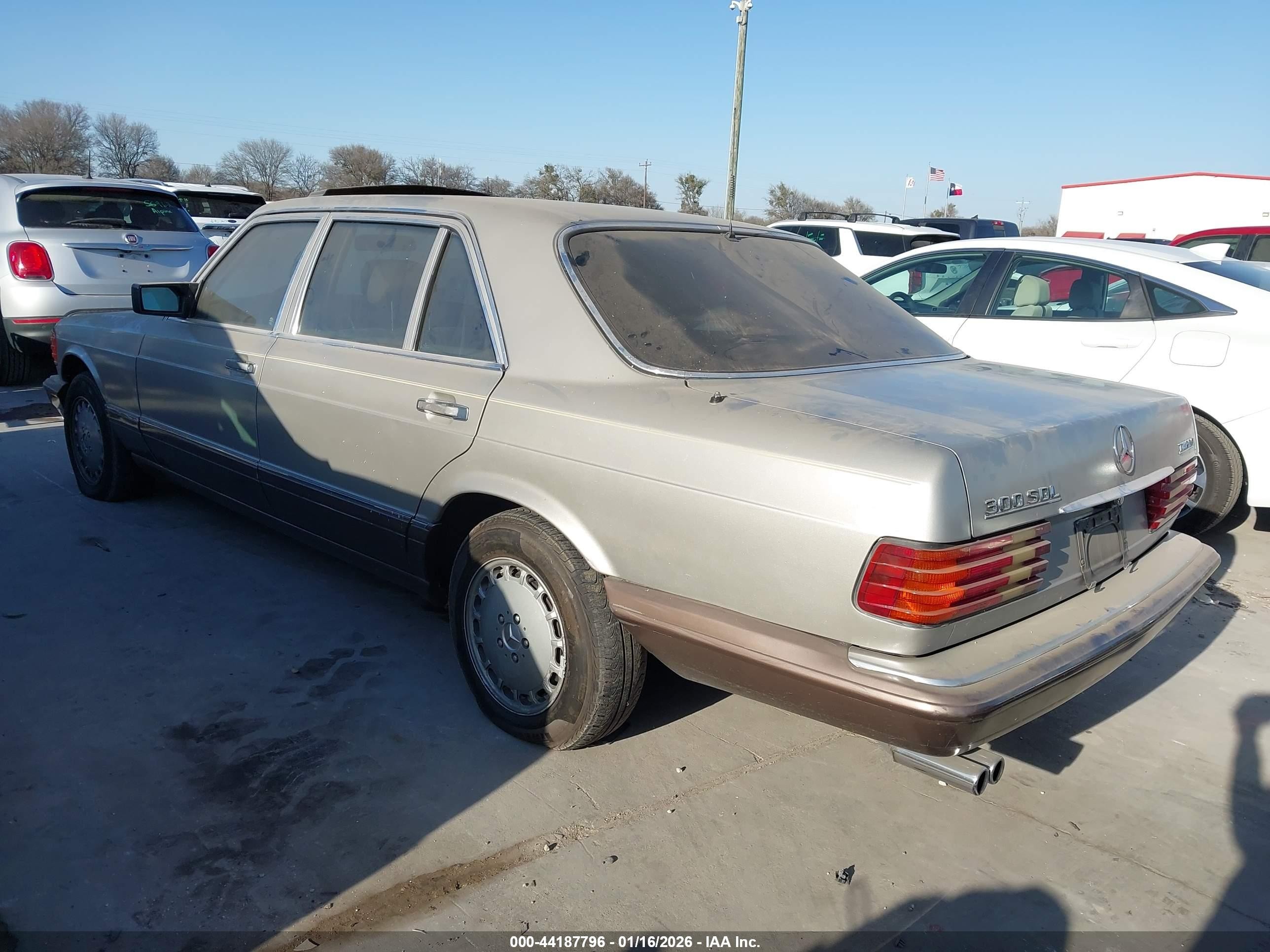 1987 Mercedes-benz 300 Sdl Beige vin: WDBCB25DXHA320073