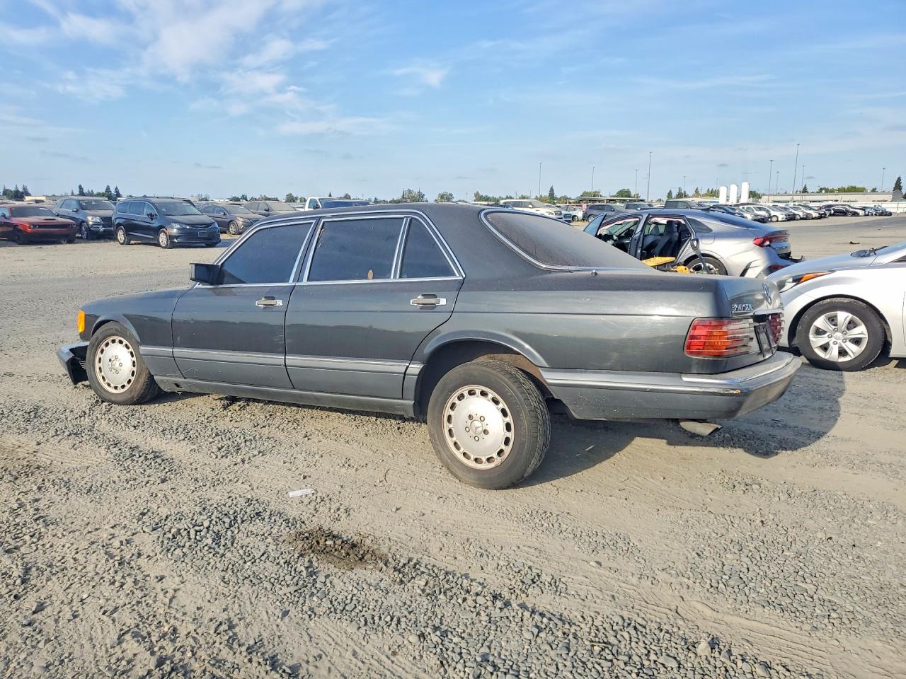 1990 Mercedes-benz 350 Sdl Charcoal vin: WDBCB35D5LA559528