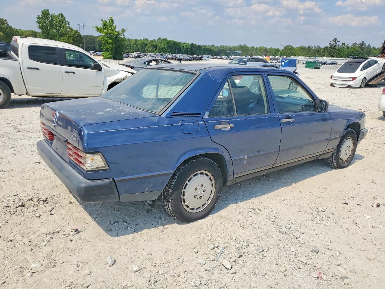 1985 Mercedes-benz 190 E 2.3 Blue vin: WDBDA24C2FF062499