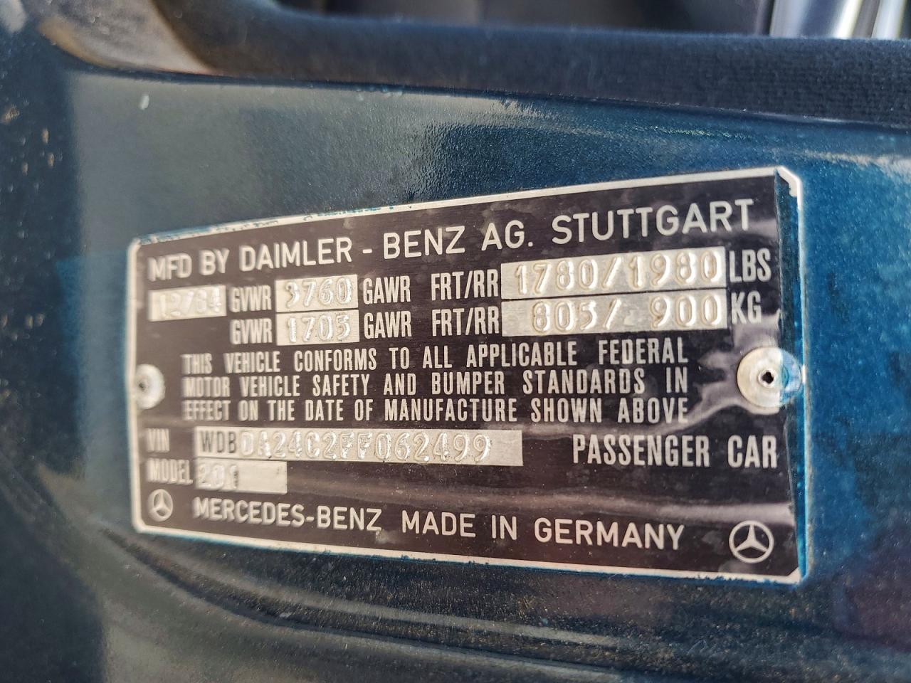 1985 Mercedes-benz 190 E 2.3 Blue vin: WDBDA24C2FF062499