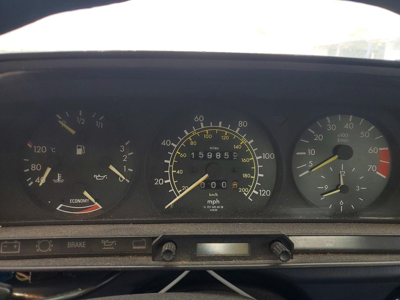 1985 Mercedes-benz 190 E 2.3 Blue vin: WDBDA24C2FF062499