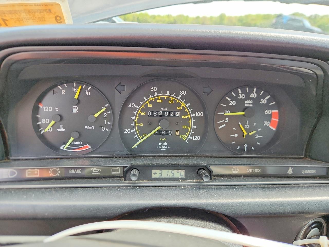 1985 Mercedes-benz 190 E 2.3 Gray vin: WDBDA24C7FF065298
