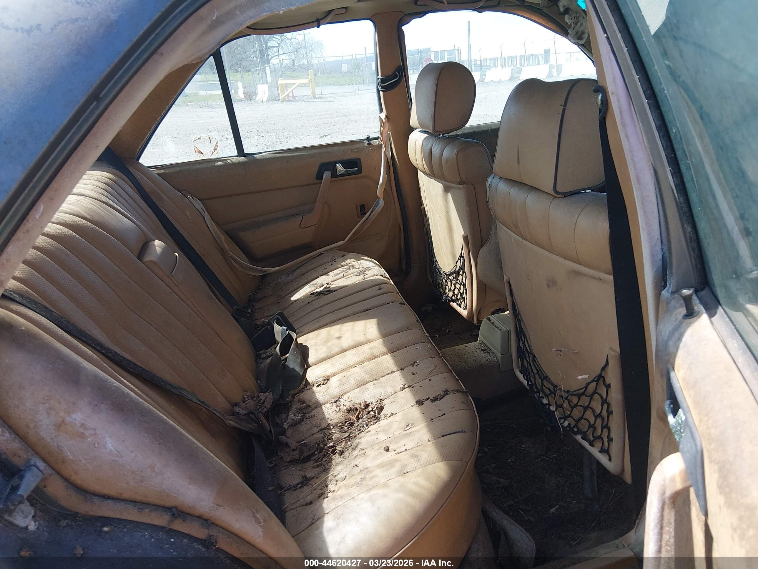 1985 Mercedes-benz 190 E 2.3 Gray vin: WDBDA24C7FF090220