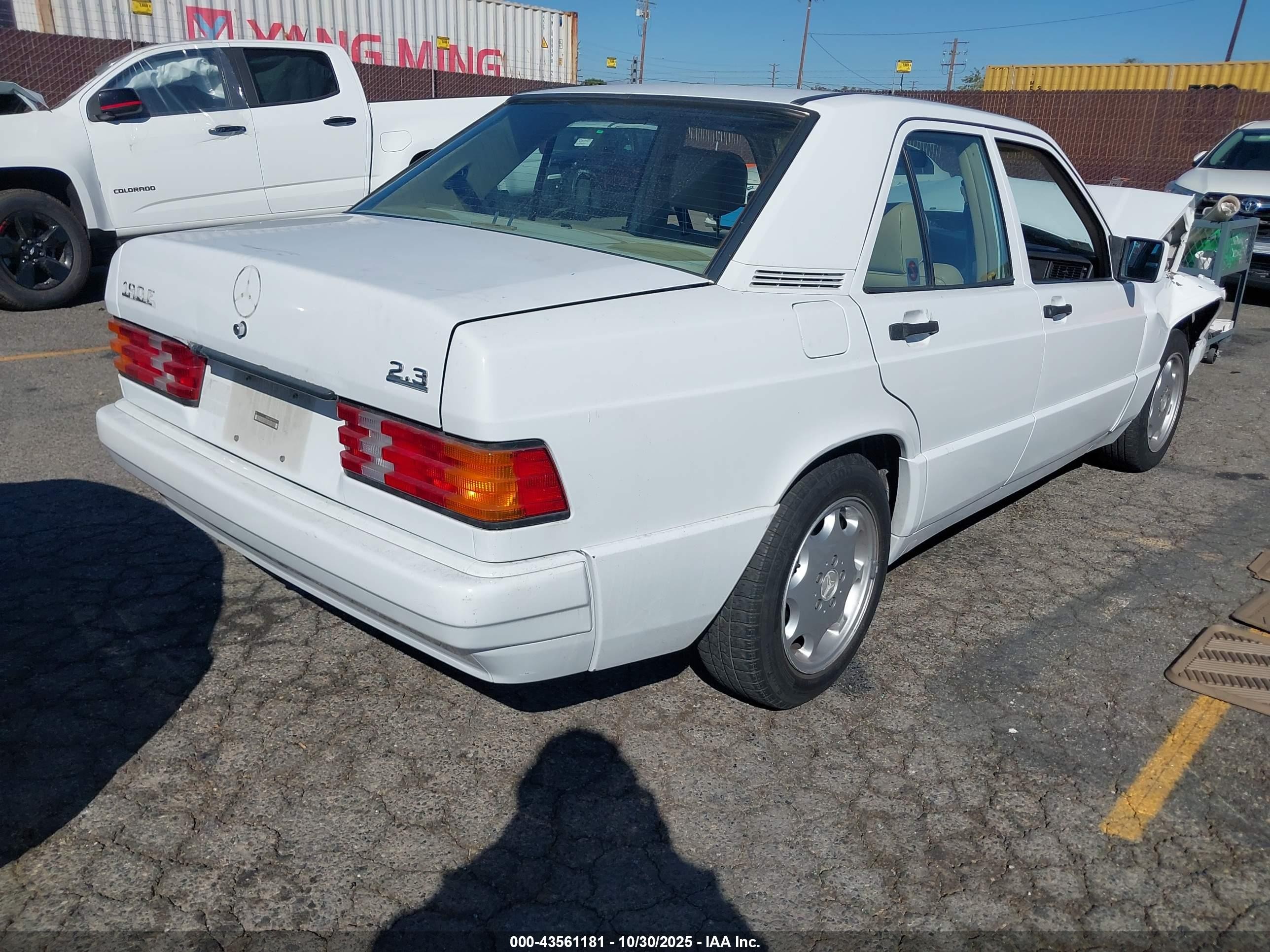 1991 Mercedes-benz 190 E 2.3 White vin: WDBDA28D1MF829050