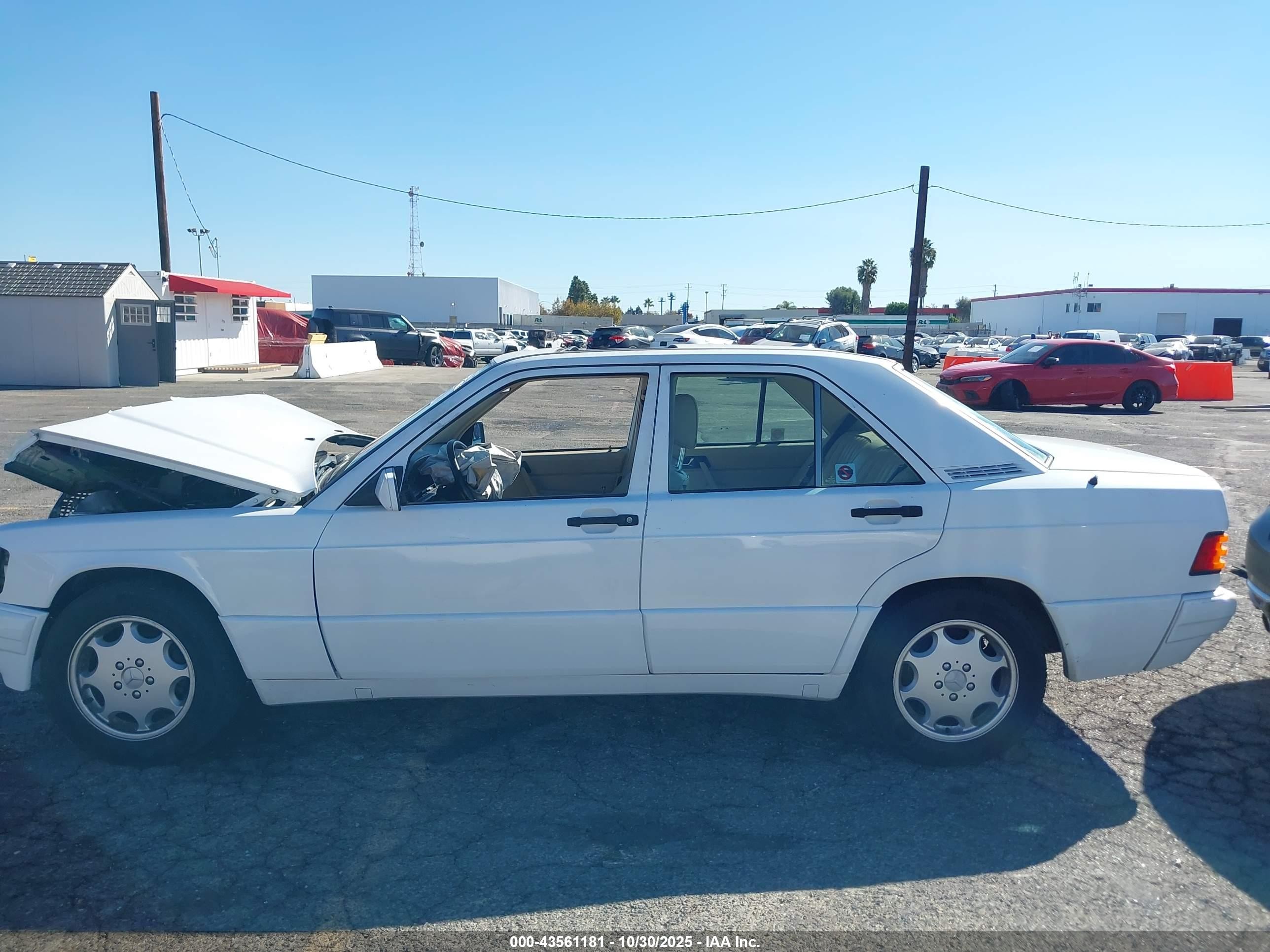 1991 Mercedes-benz 190 E 2.3 White vin: WDBDA28D1MF829050