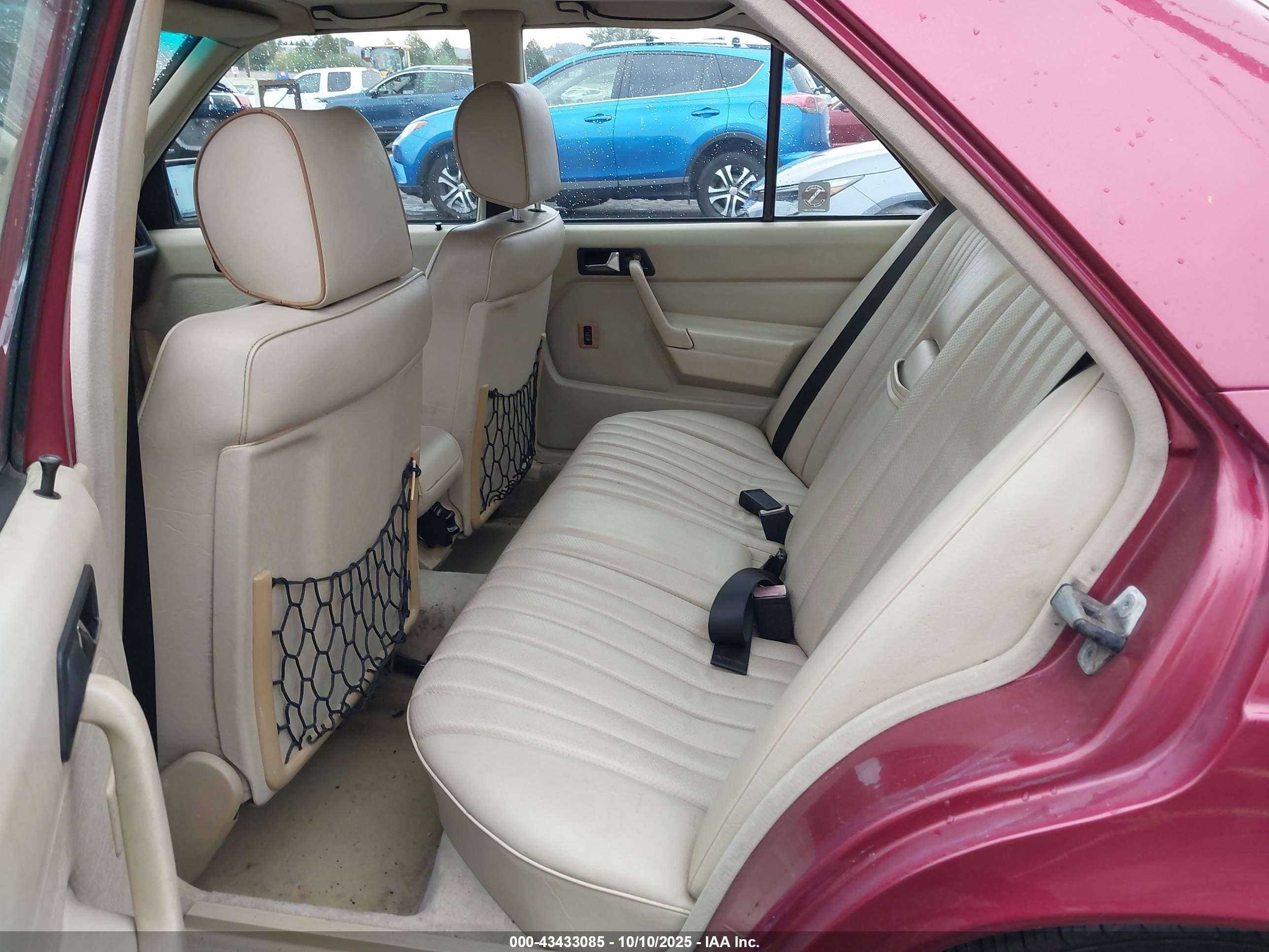 1991 Mercedes-benz 190 E 2.3 Red vin: WDBDA28D4MF803848