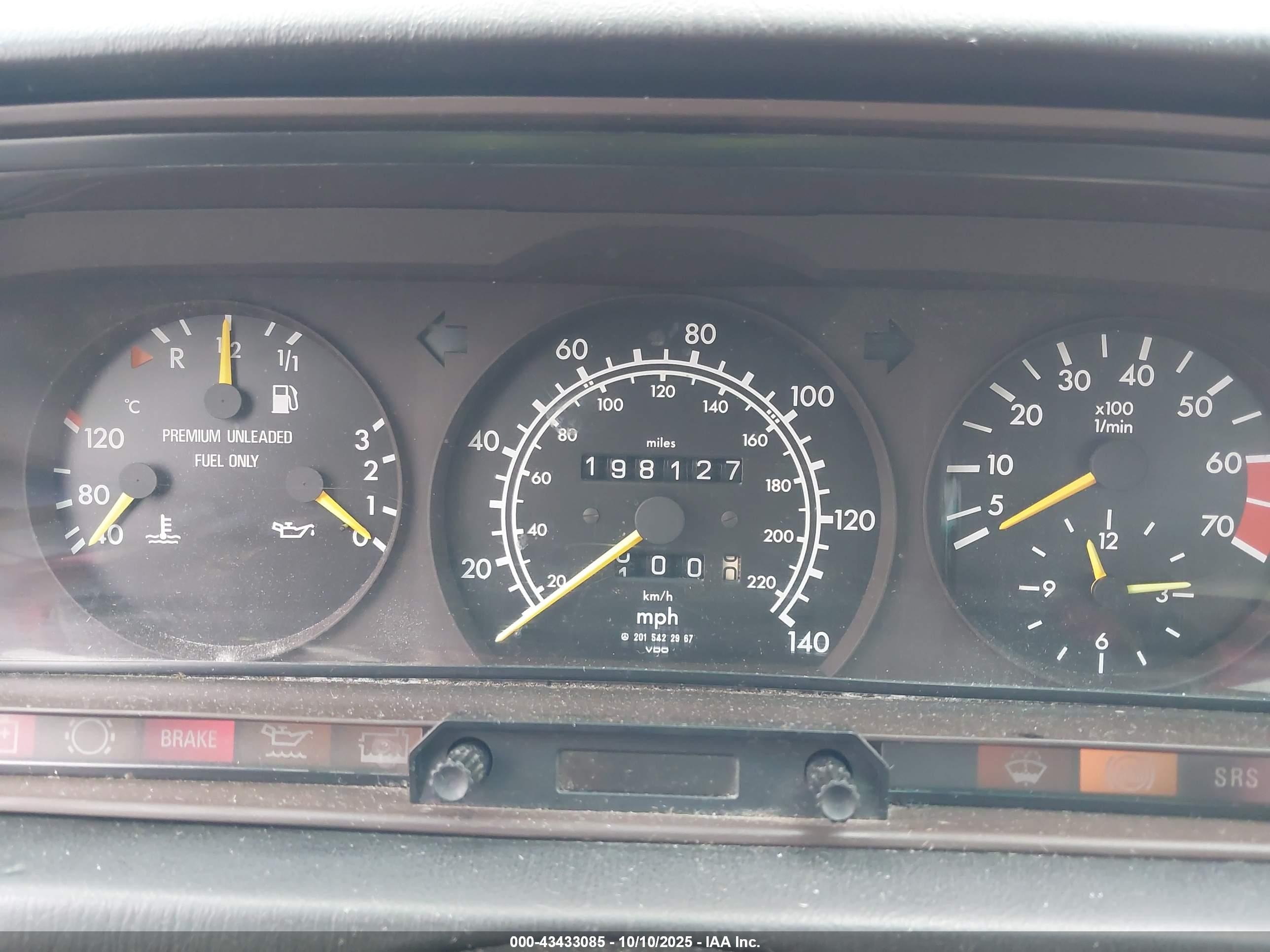 1991 Mercedes-benz 190 E 2.3 Red vin: WDBDA28D4MF803848