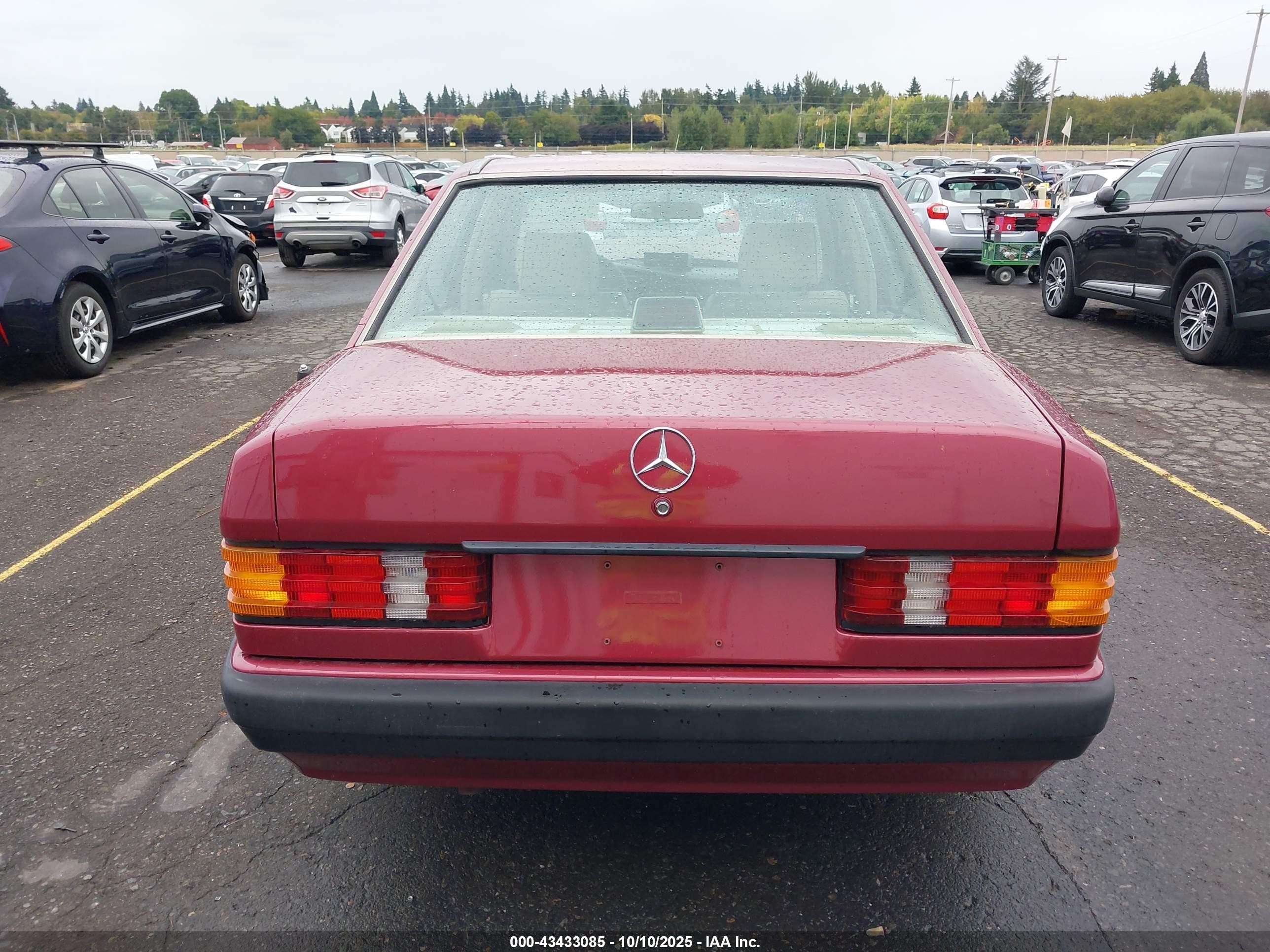 1991 Mercedes-benz 190 E 2.3 Red vin: WDBDA28D4MF803848