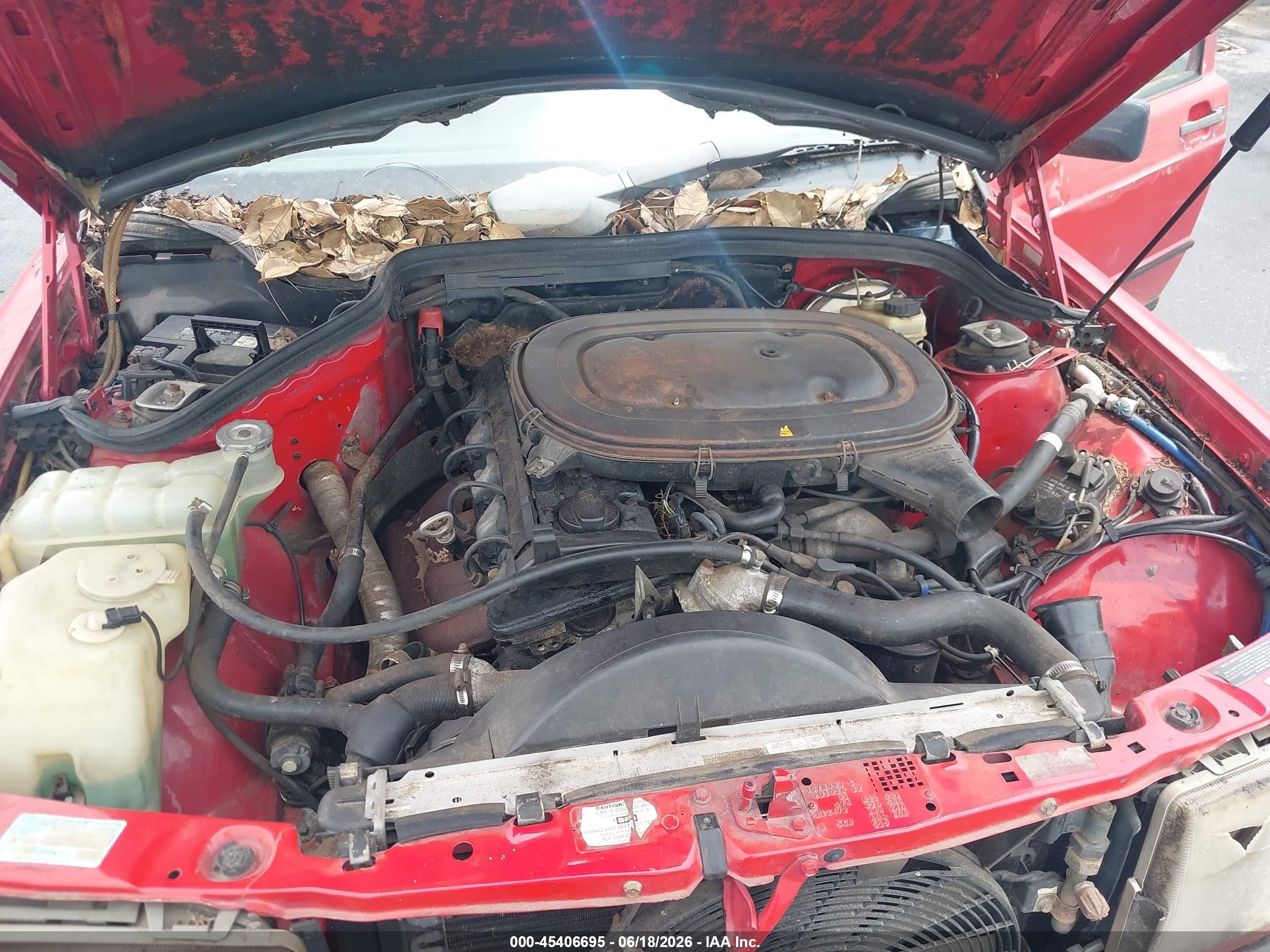1988 Mercedes-benz 190 E 2.3 Красный vin: WDBDA28D7JF533459