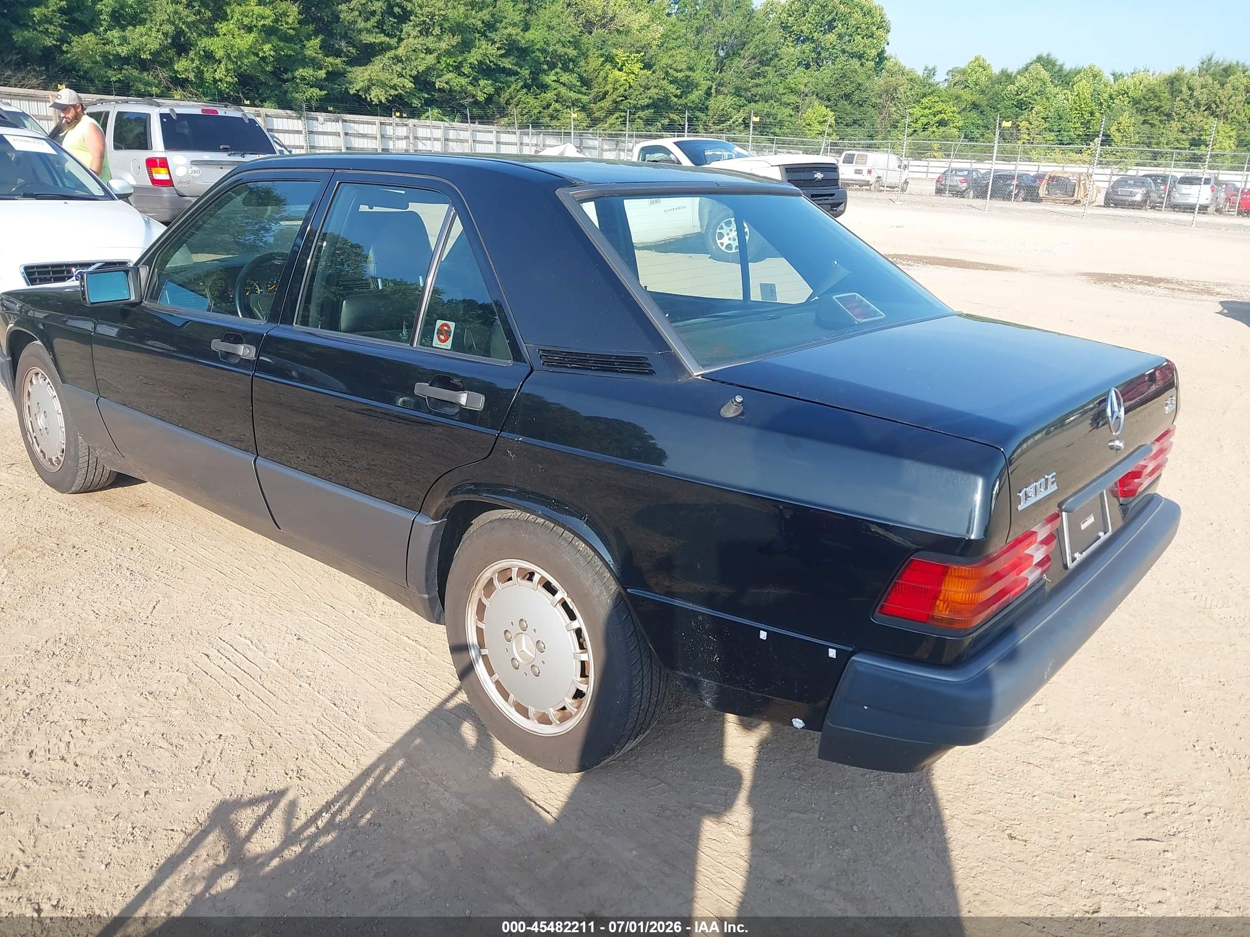 1992 Mercedes-benz 190 E 2.3 Black vin: WDBDA28D7NF901693