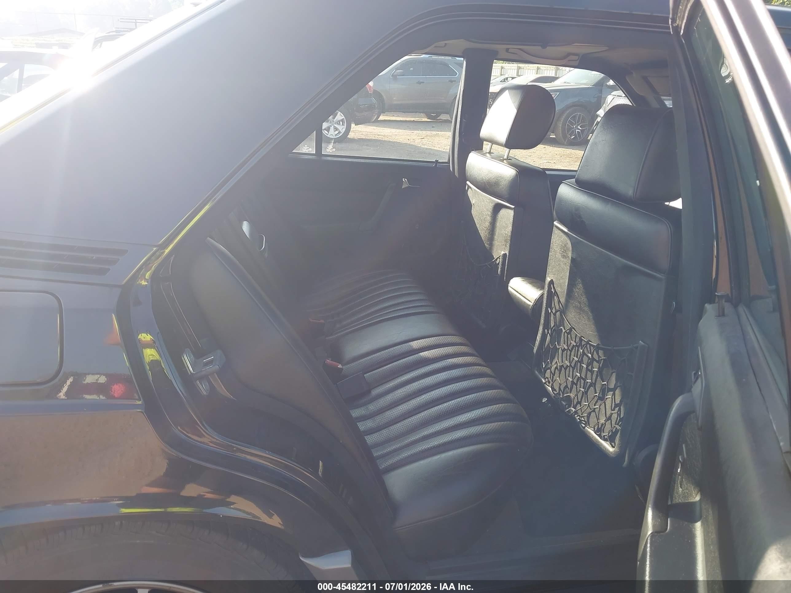 1992 Mercedes-benz 190 E 2.3 Black vin: WDBDA28D7NF901693