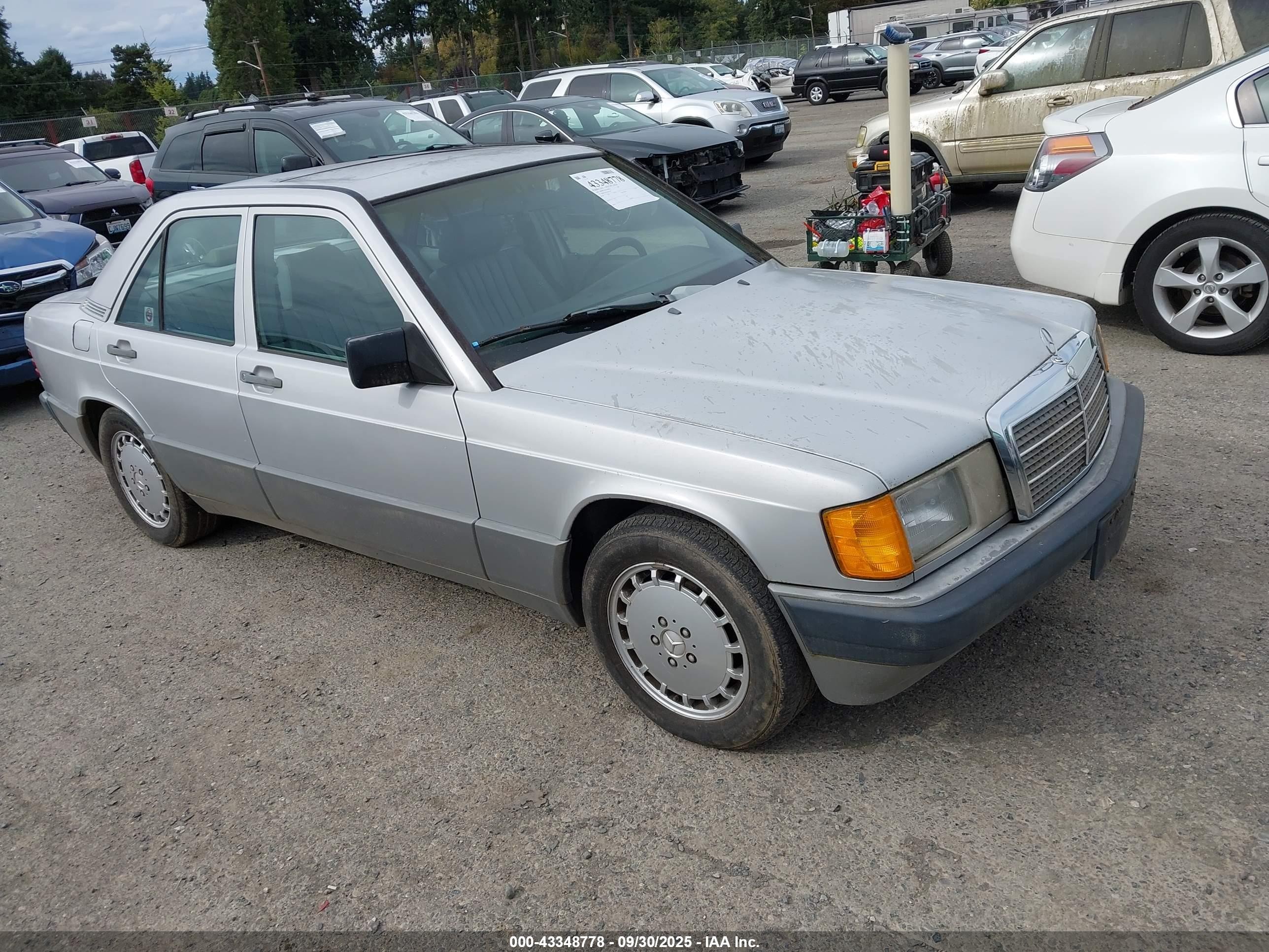 1989 Mercedes-benz 190 E 2.6 Silver vin: WDBDA29D1KF653547