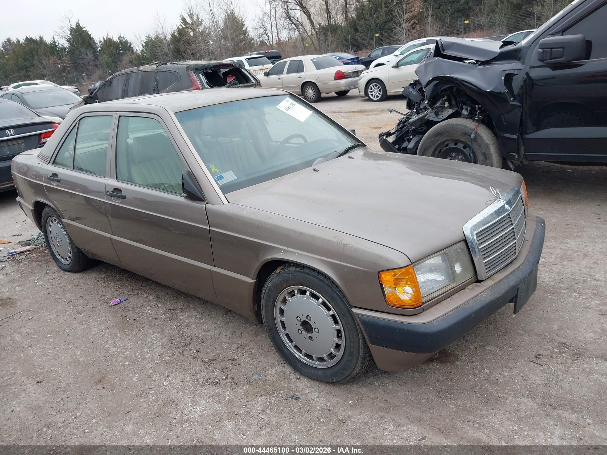 1990 Mercedes-benz 190 E 2.6 Tan vin: WDBDA29D1LF699834