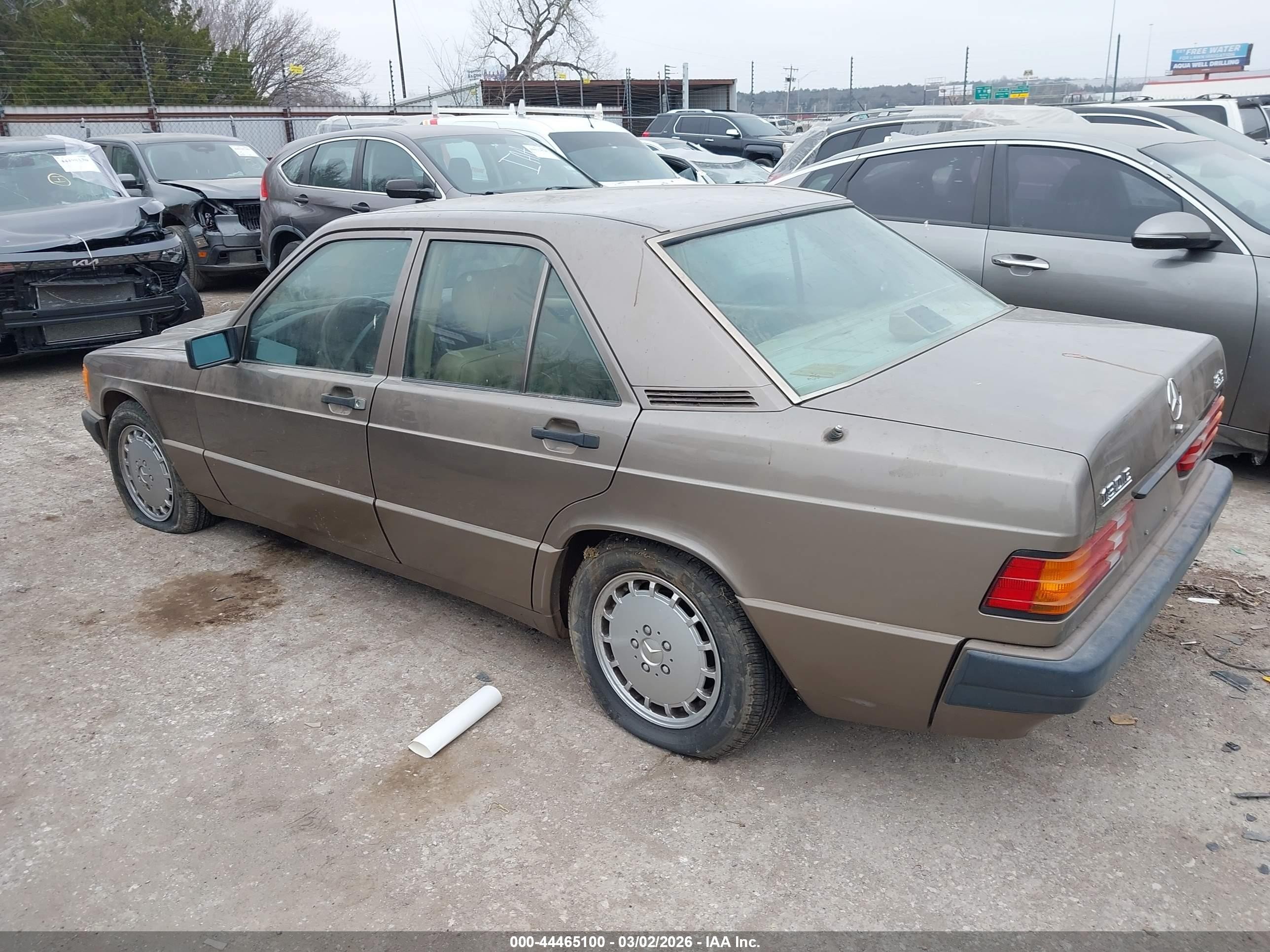 1990 Mercedes-benz 190 E 2.6 Tan vin: WDBDA29D1LF699834