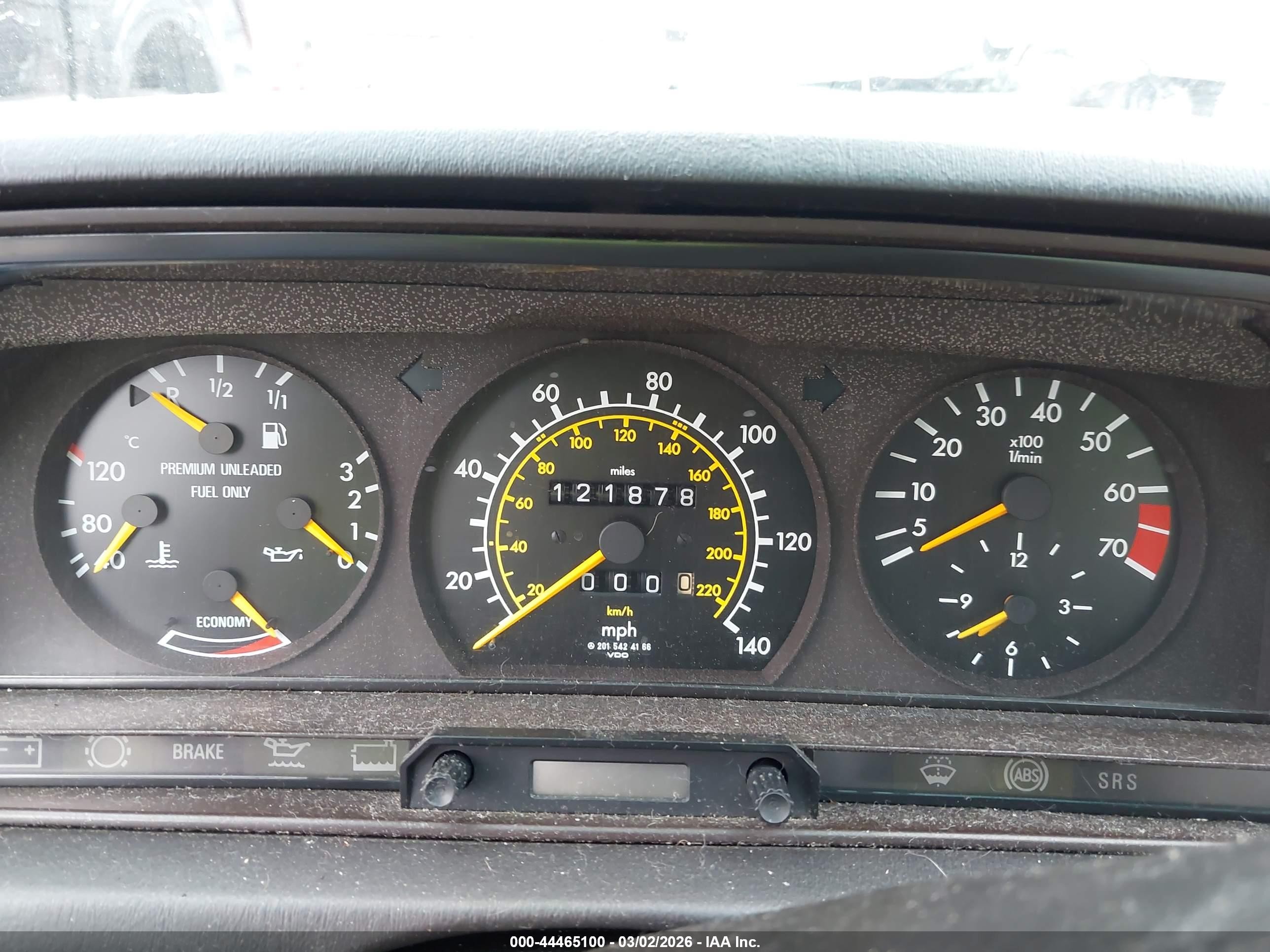 1990 Mercedes-benz 190 E 2.6 Tan vin: WDBDA29D1LF699834