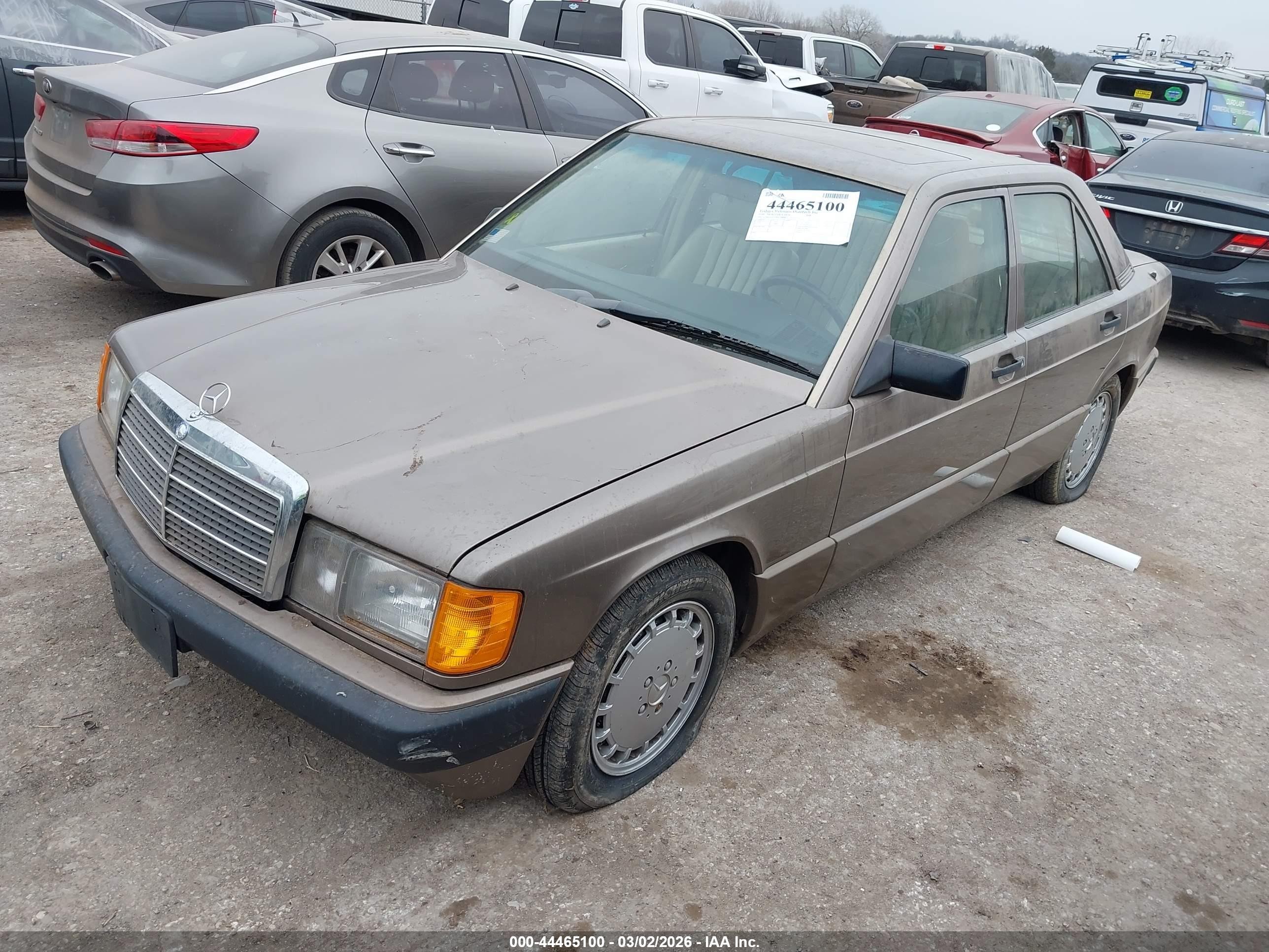 1990 Mercedes-benz 190 E 2.6 Tan vin: WDBDA29D1LF699834