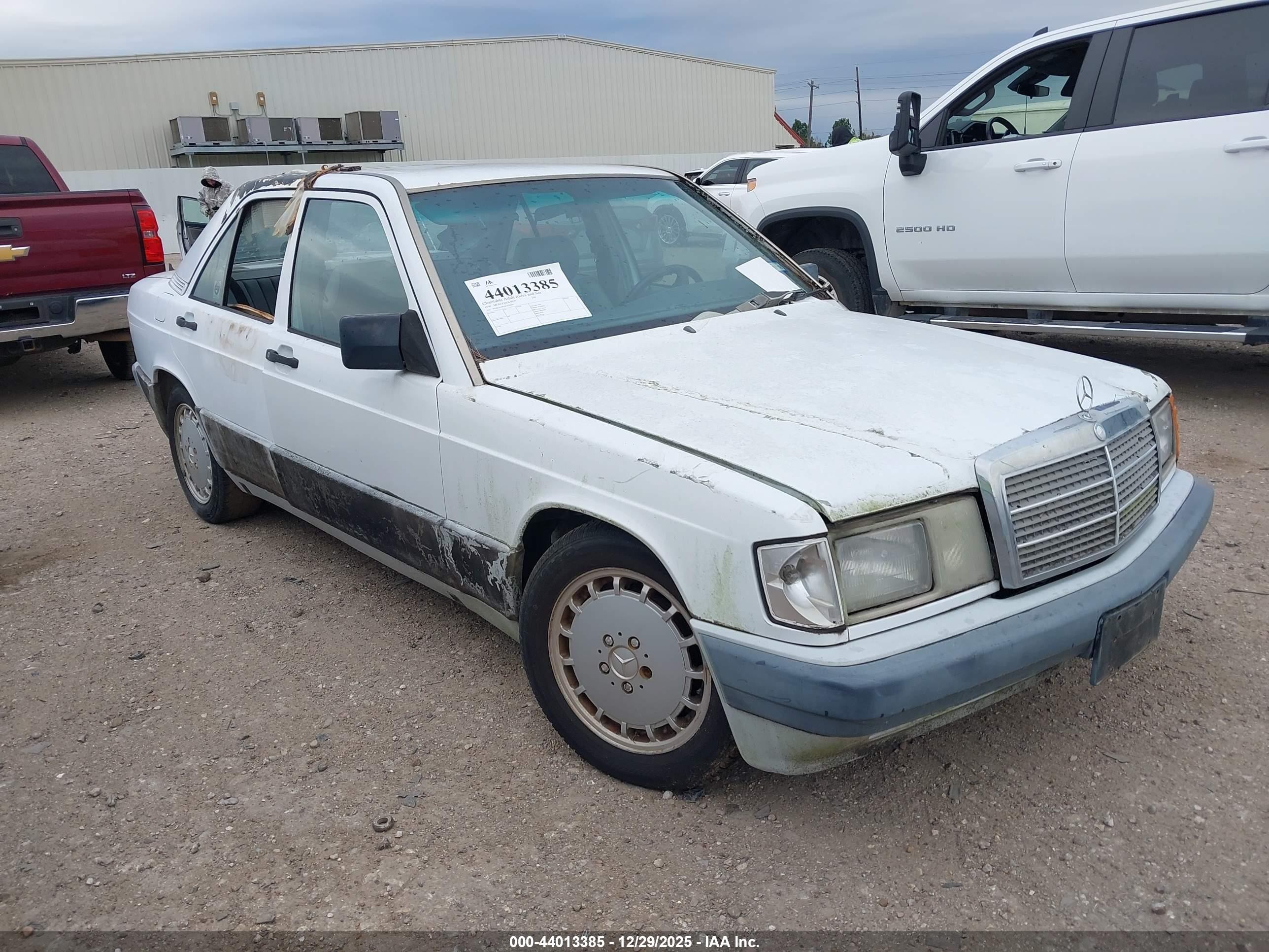 1990 Mercedes-benz 190 E 2.6 White vin: WDBDA29D1LF711447