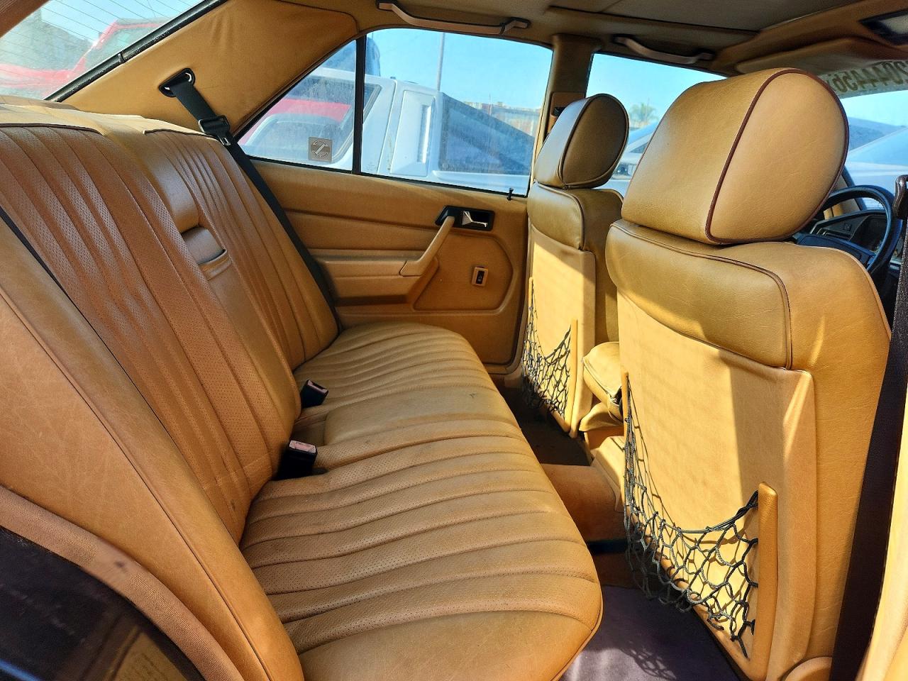 1991 Mercedes-benz 190 E 2.6 Black vin: WDBDA29D2MF793481