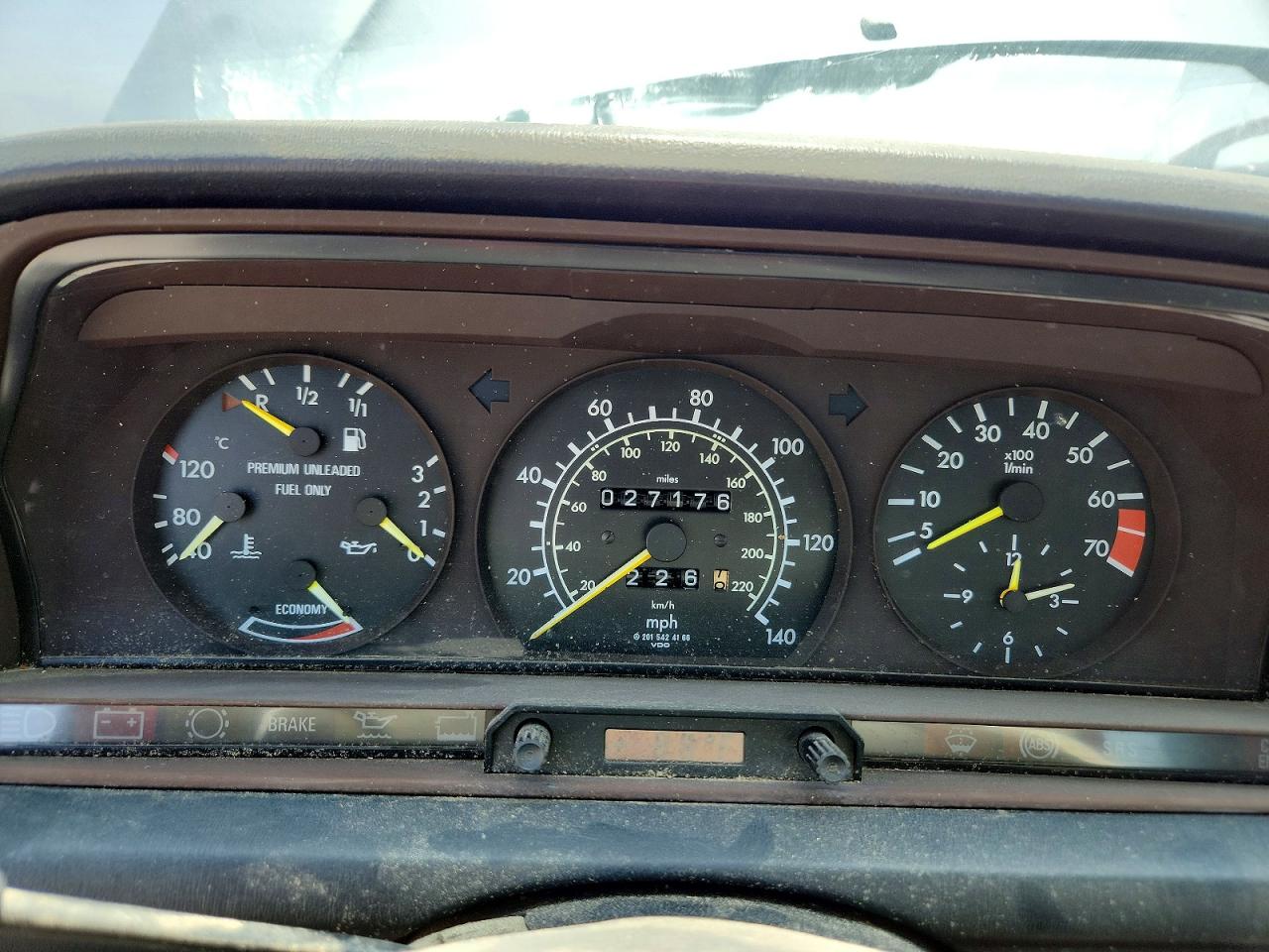 1989 Mercedes-benz 190 E 2.6 Blue vin: WDBDA29D3KF624910