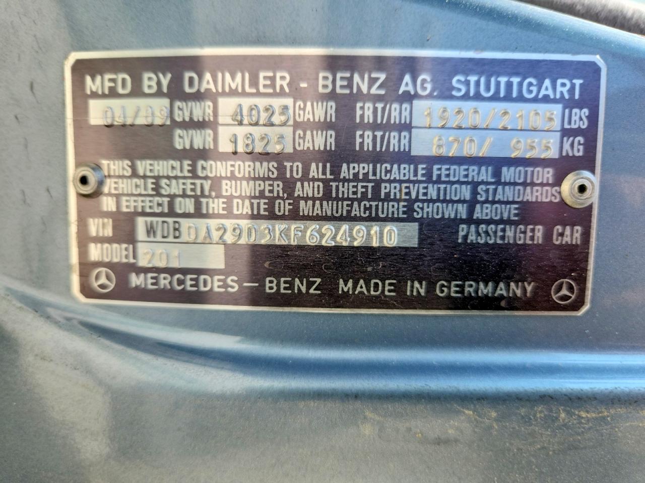 1989 Mercedes-benz 190 E 2.6 Blue vin: WDBDA29D3KF624910