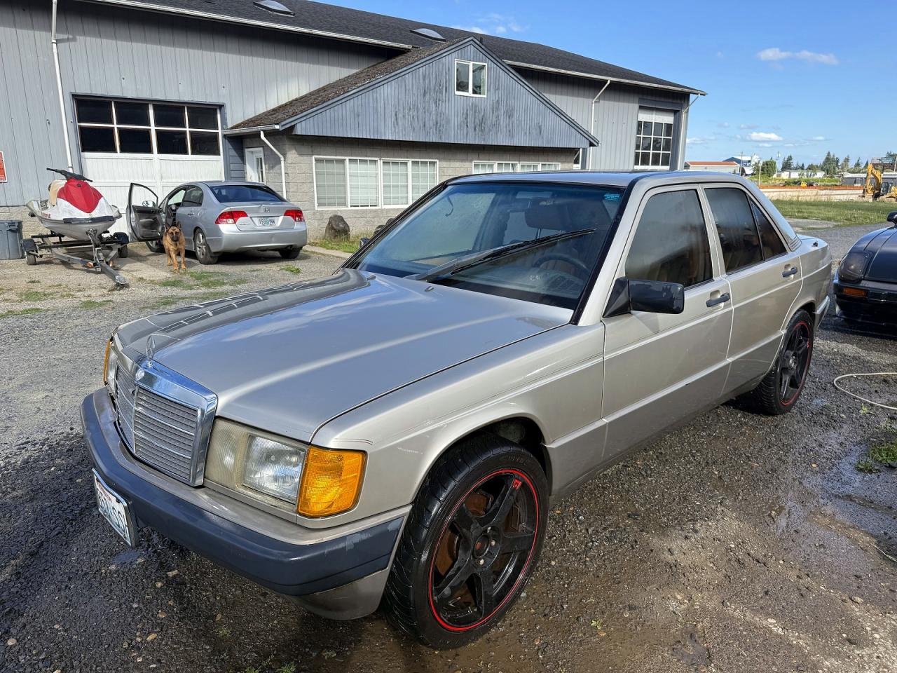 1989 Mercedes-benz 190 E 2.6 Gold vin: WDBDA29D4KF628626