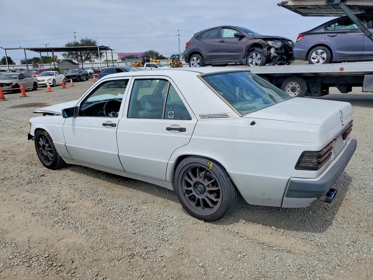 1991 Mercedes-benz 190 E 2.6 Белый vin: WDBDA29D4MF786824