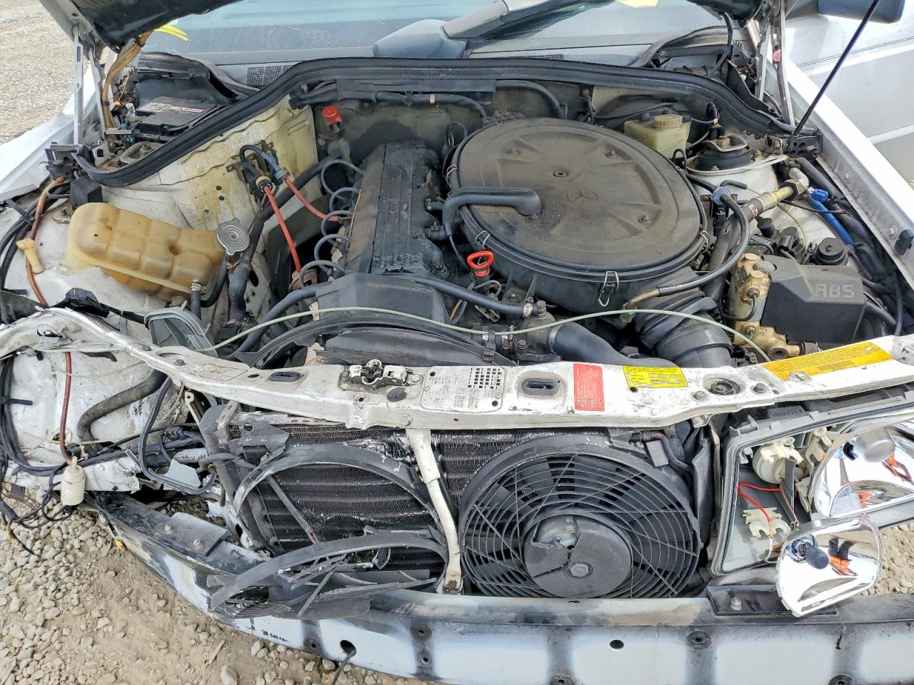 1991 Mercedes-benz 190 E 2.6 Белый vin: WDBDA29D4MF786824