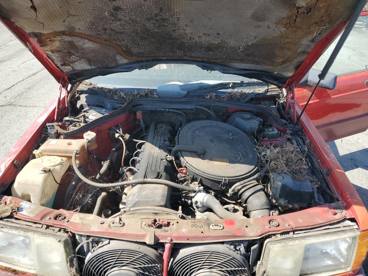1991 Mercedes-benz 190 E 2.6 Red vin: WDBDA29D5MF798805