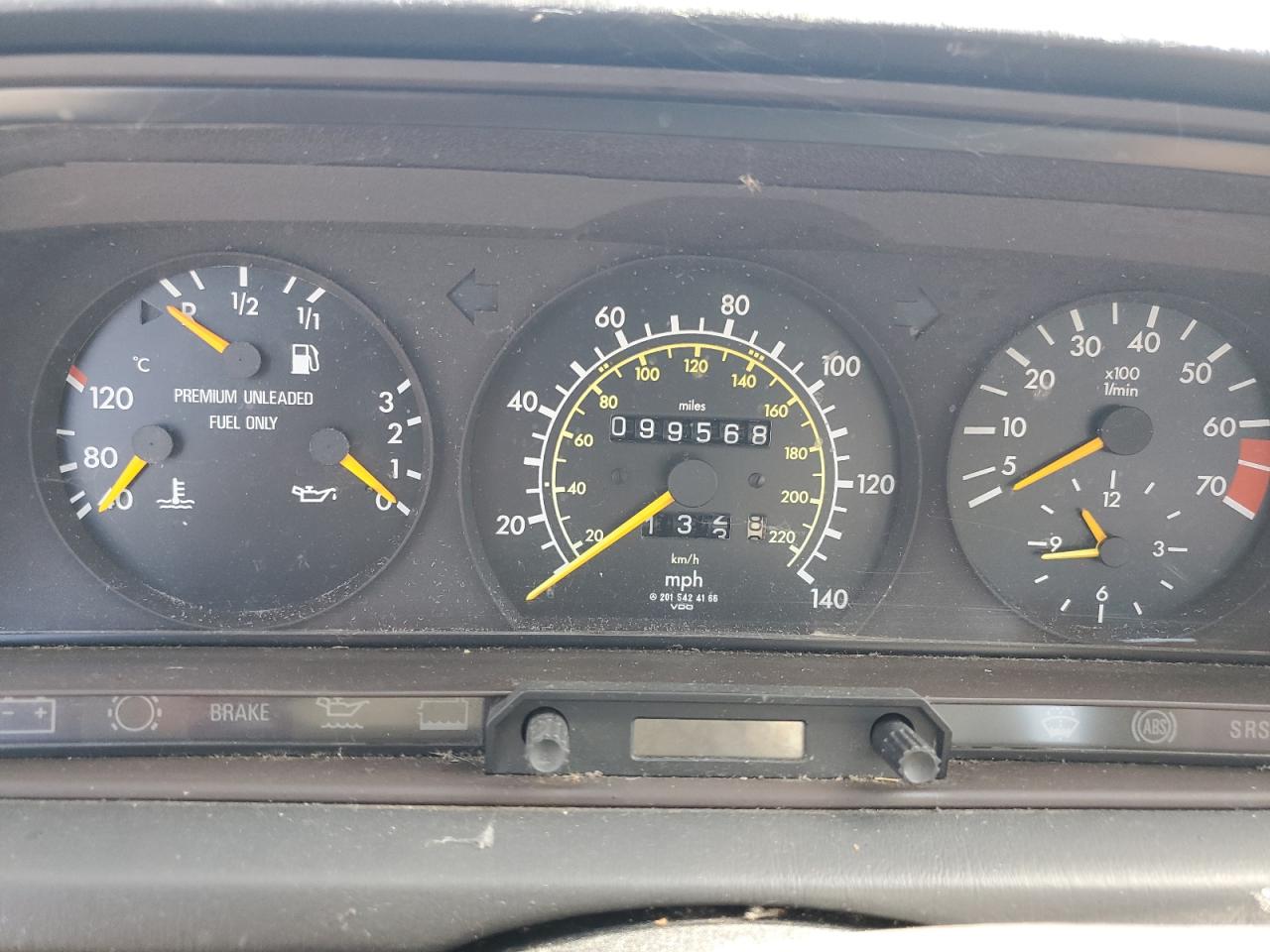 1991 Mercedes-benz 190 E 2.6 Red vin: WDBDA29D5MF798805