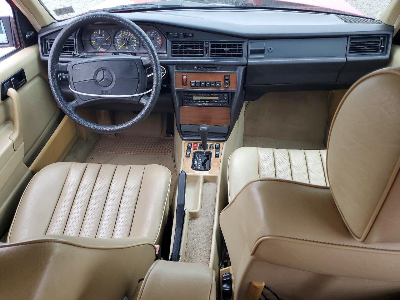 1989 Mercedes-benz 190 E 2.6 Red vin: WDBDA29D8KF647809