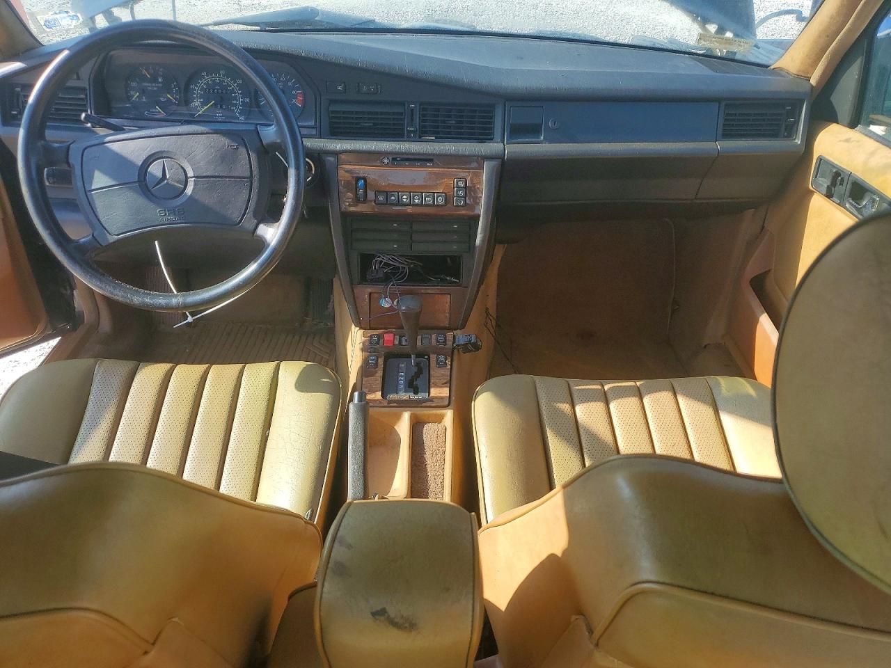 1990 Mercedes-benz 190 E 2.6 Black vin: WDBDA29D8LF727659
