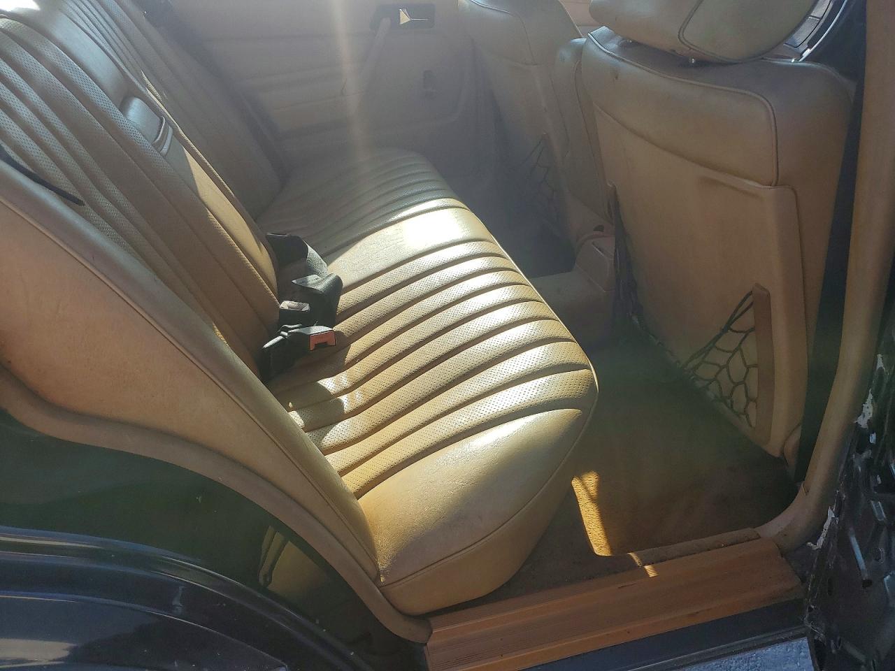 1990 Mercedes-benz 190 E 2.6 Black vin: WDBDA29D8LF727659