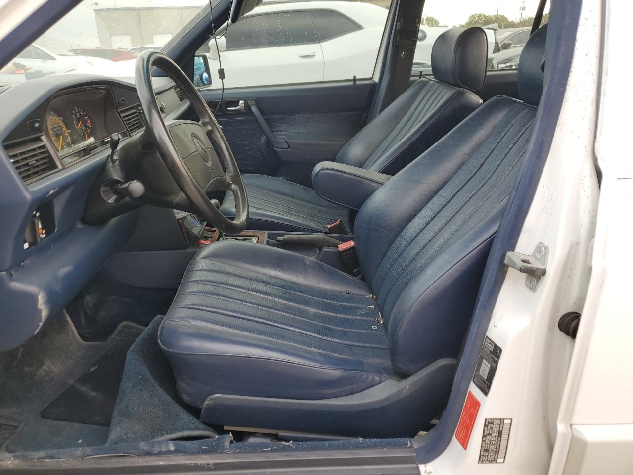 1991 Mercedes-benz 190 E 2.6 White vin: WDBDA29D9MF781134