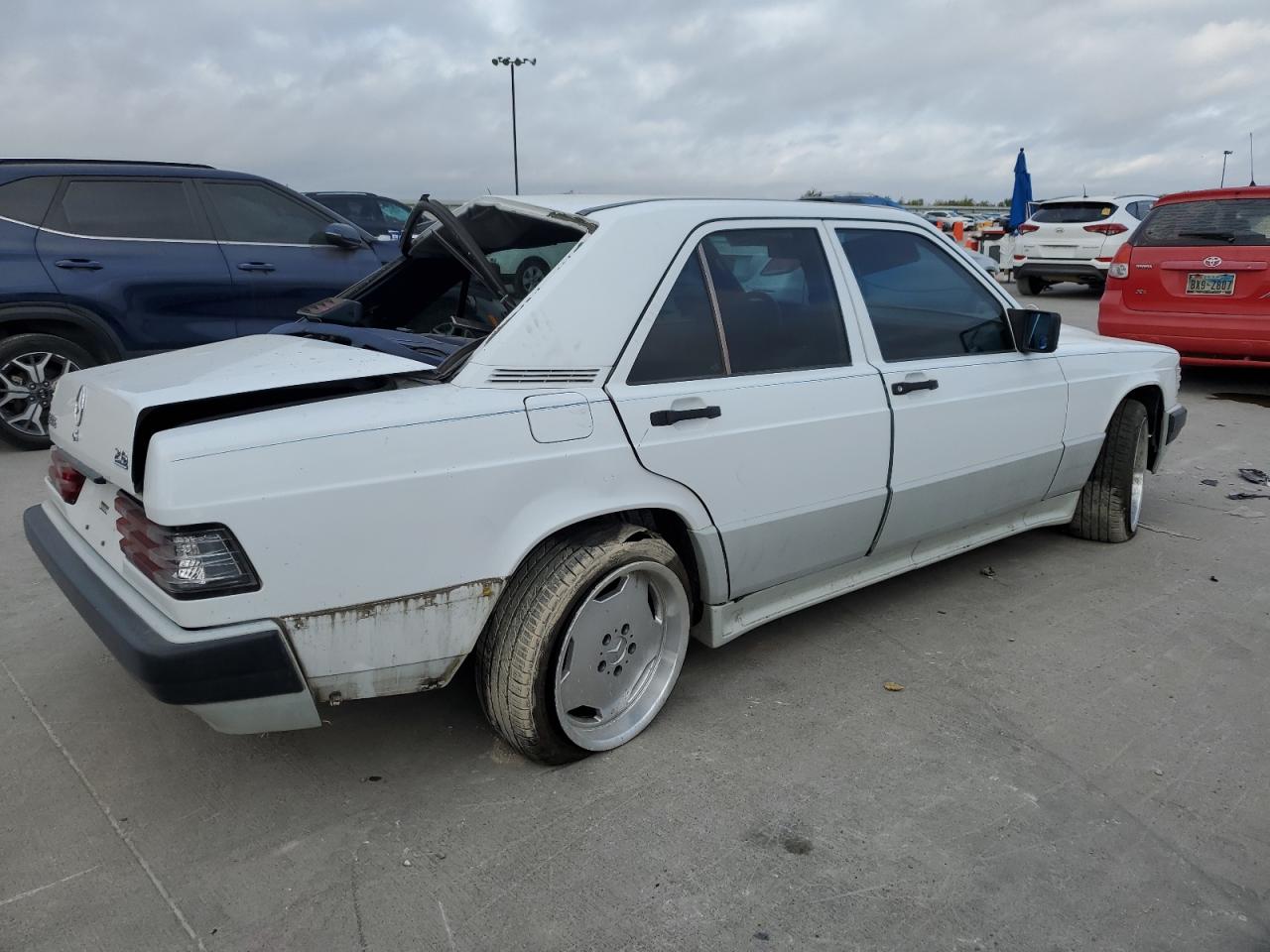 1991 Mercedes-benz 190 E 2.6 White vin: WDBDA29D9MF781134