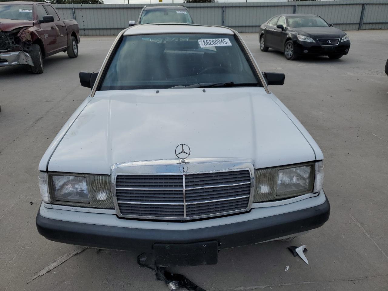 1991 Mercedes-benz 190 E 2.6 White vin: WDBDA29D9MF781134