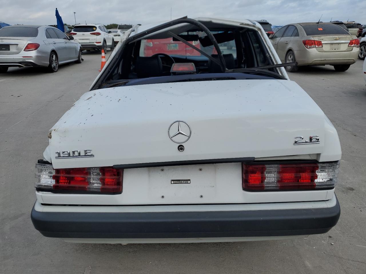 1991 Mercedes-benz 190 E 2.6 White vin: WDBDA29D9MF781134