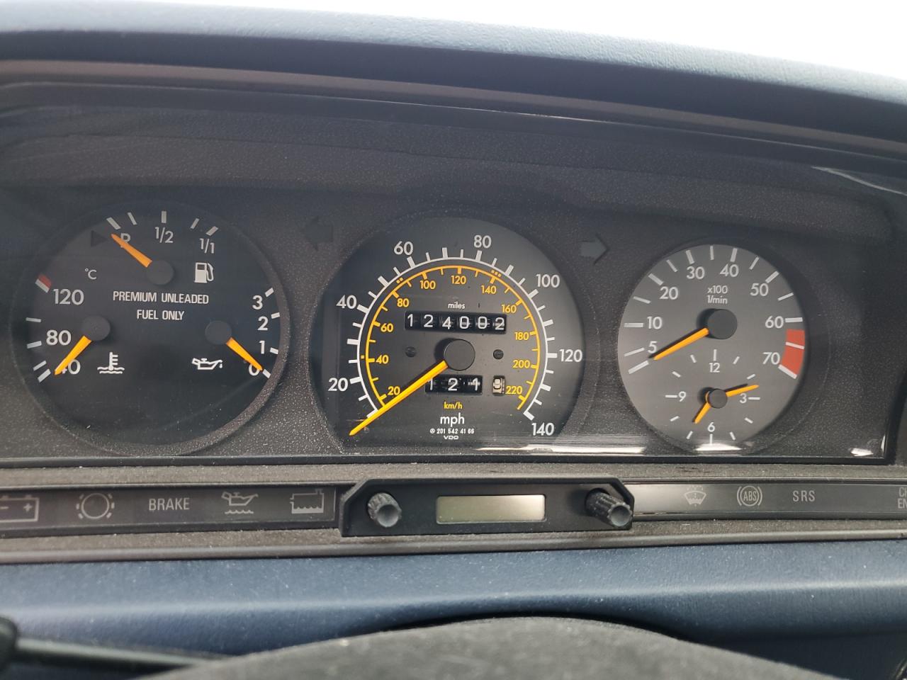 1991 Mercedes-benz 190 E 2.6 White vin: WDBDA29D9MF781134