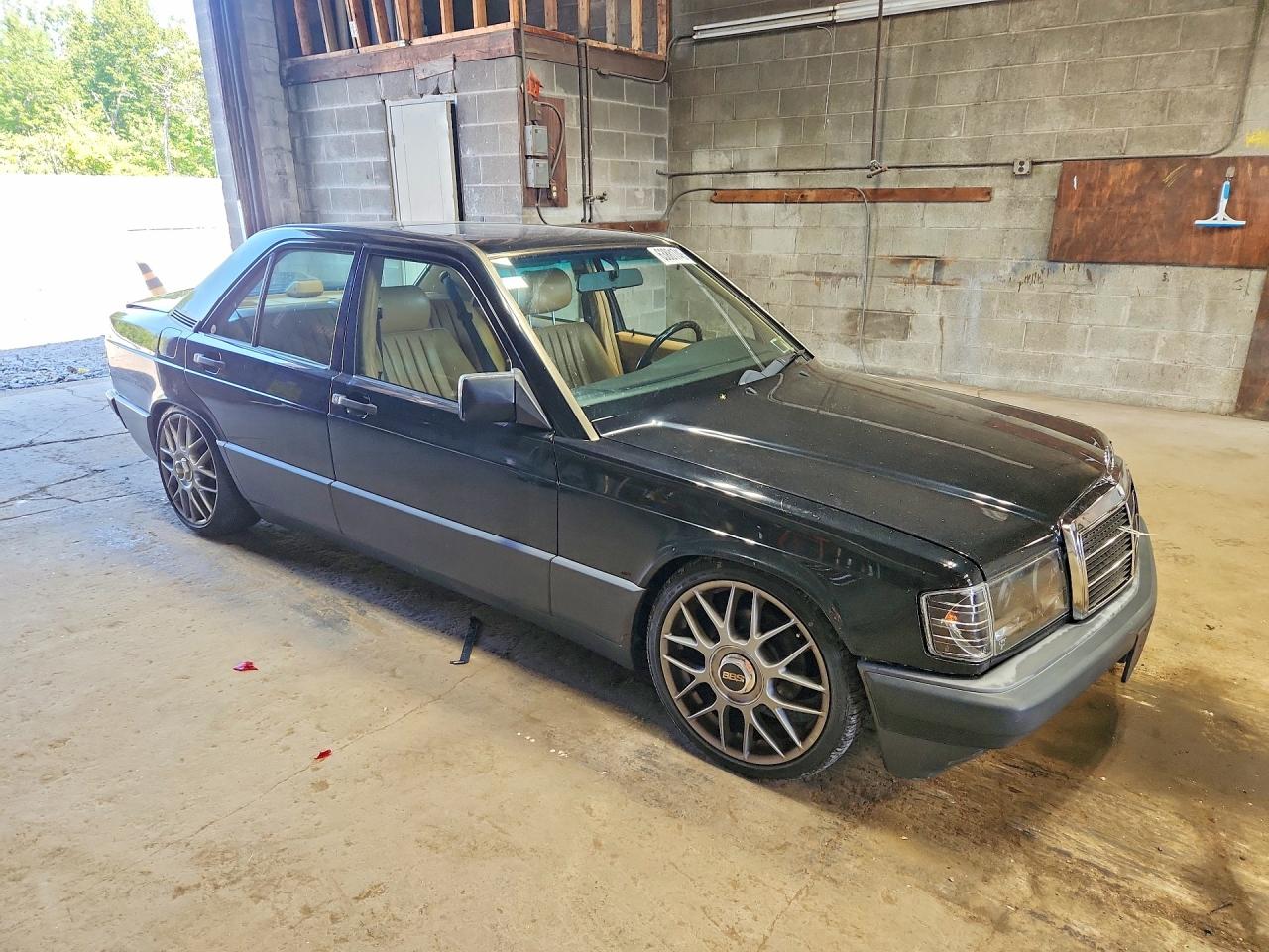 1993 Mercedes-benz 190 E 2.6 Black vin: WDBDA29D9PG029786